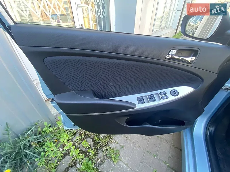 Hyundai Accent 2012 VIN Z94CU41DBCR170107 фото оголошення 7 з 61