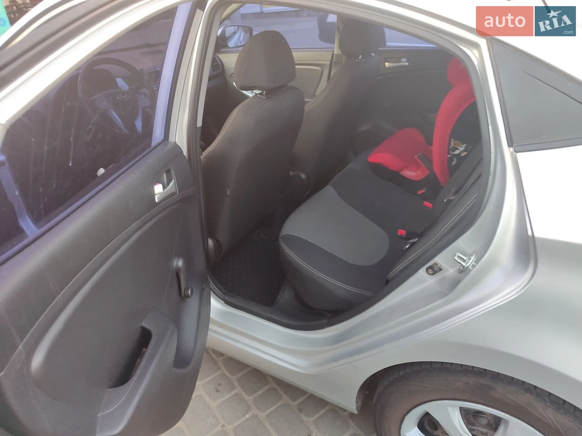 2011 Hyundai Accent - мініатюра 17