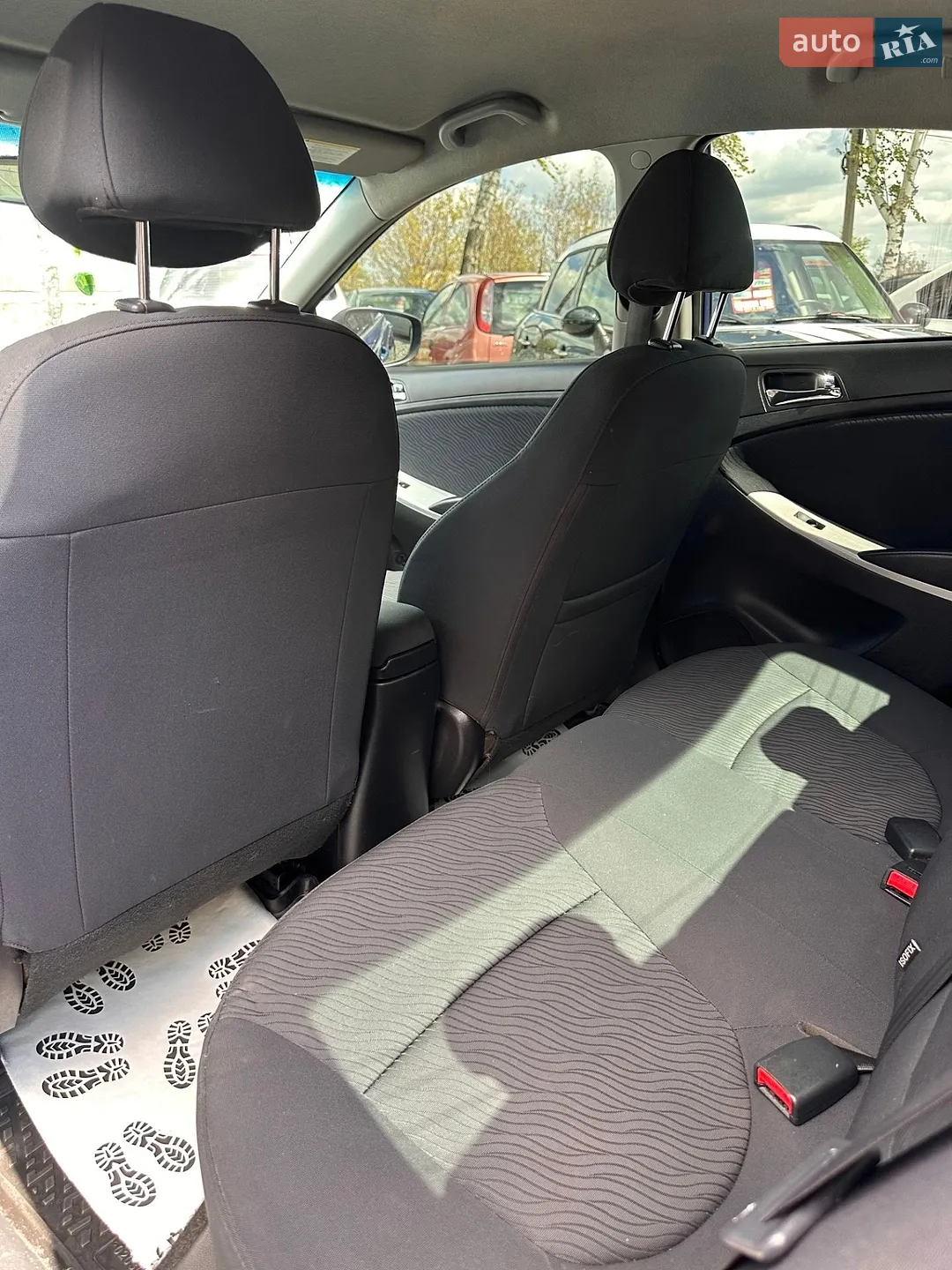 2012 Hyundai Accent - мініатюра 10