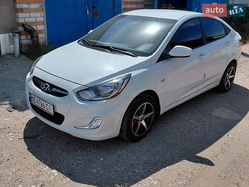 Hyundai Accent