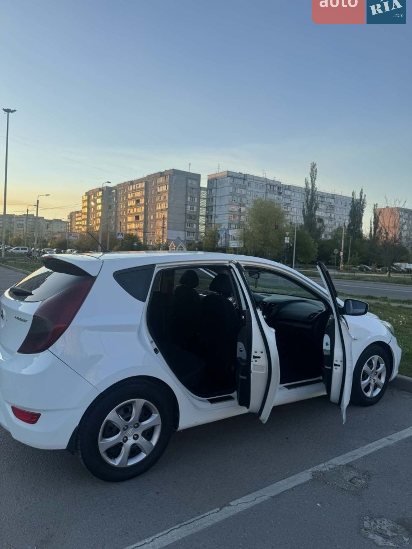 2012 Hyundai Accent - мініатюра 21