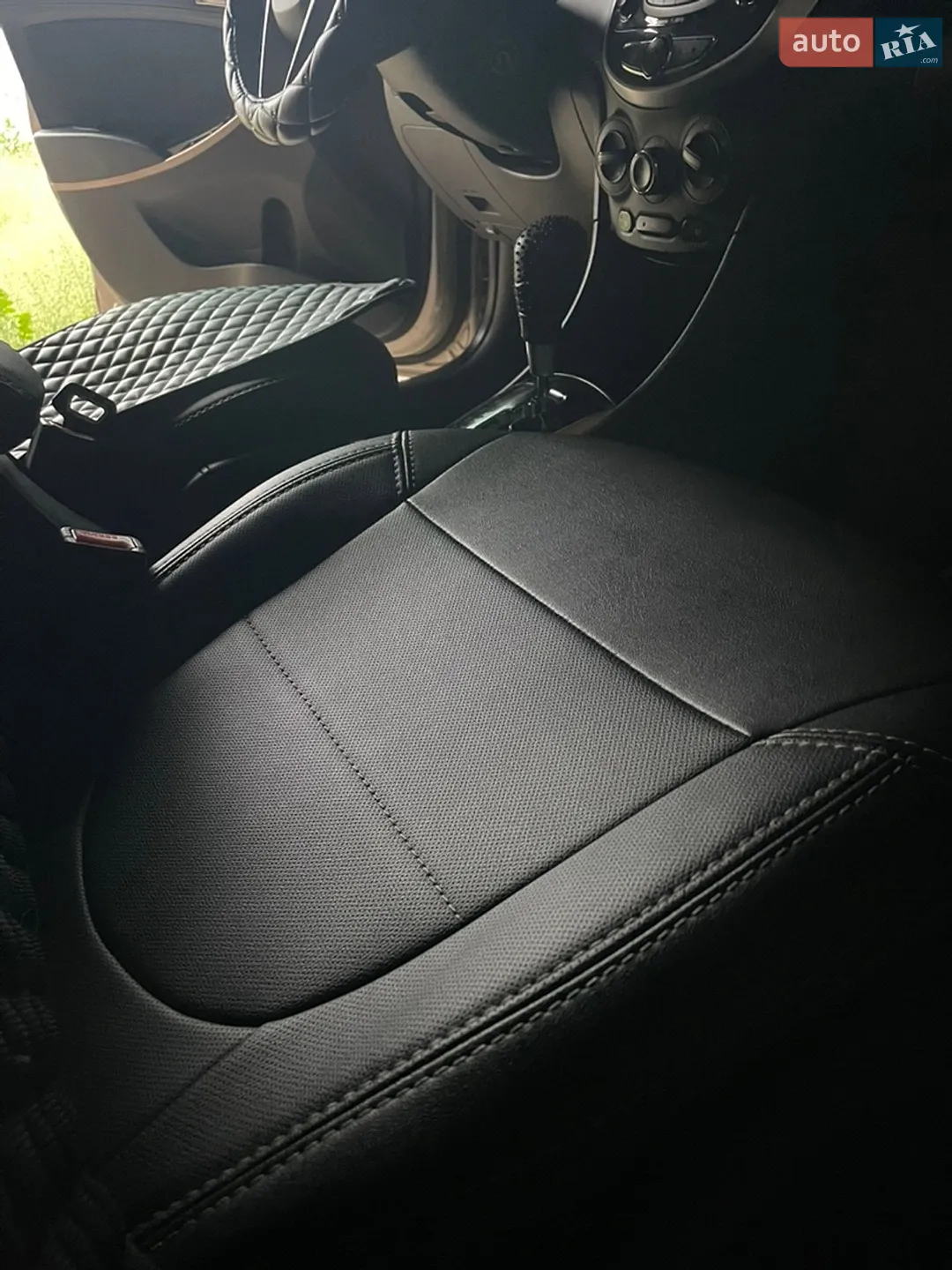 2012 Hyundai Accent - мініатюра 21