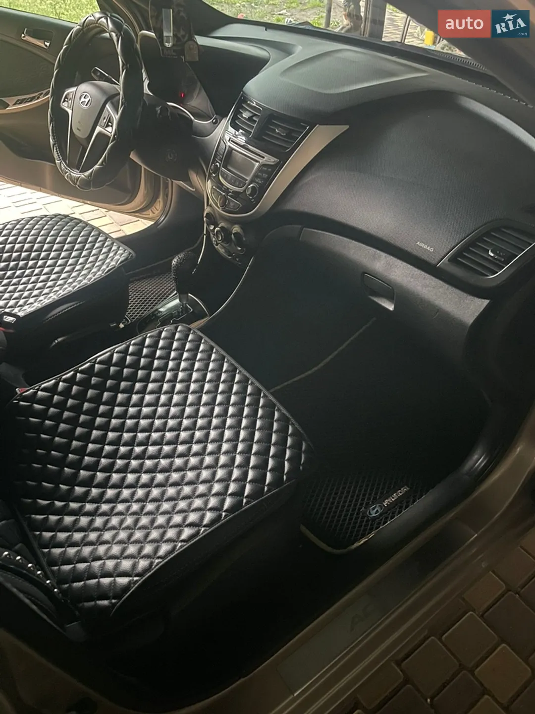2012 Hyundai Accent - мініатюра 24