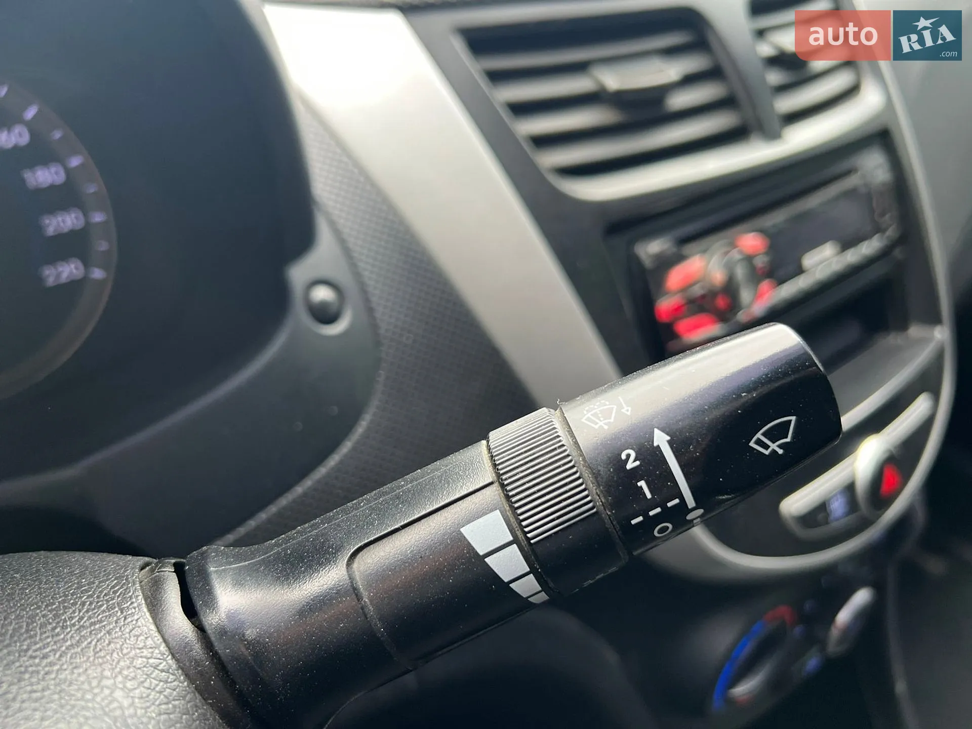 2011 Hyundai Accent - мініатюра 25