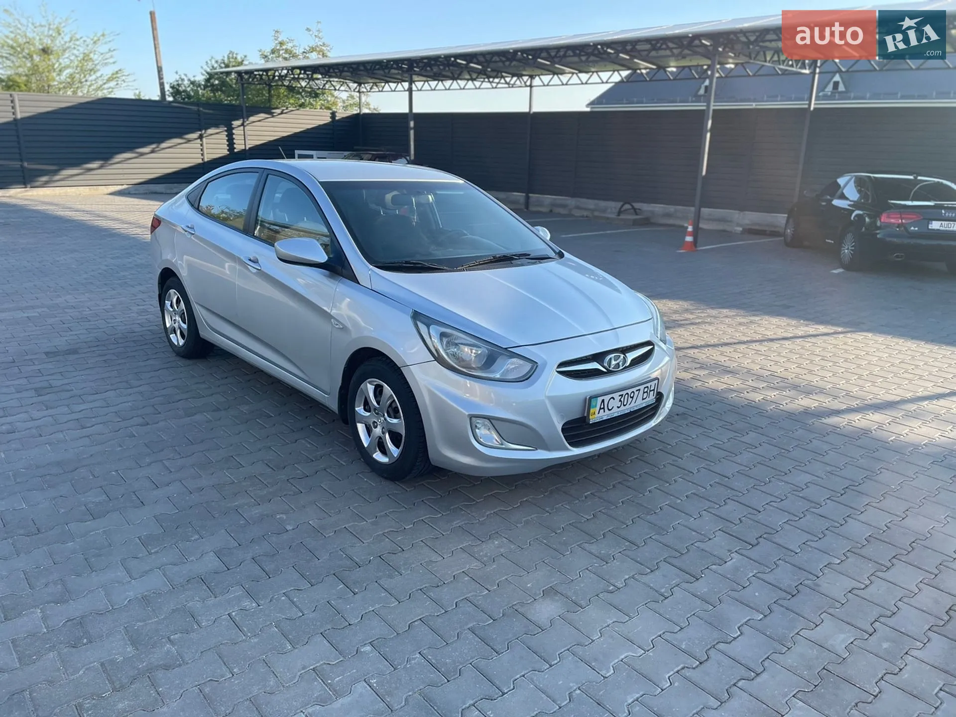 2013 Hyundai Accent - мініатюра 2