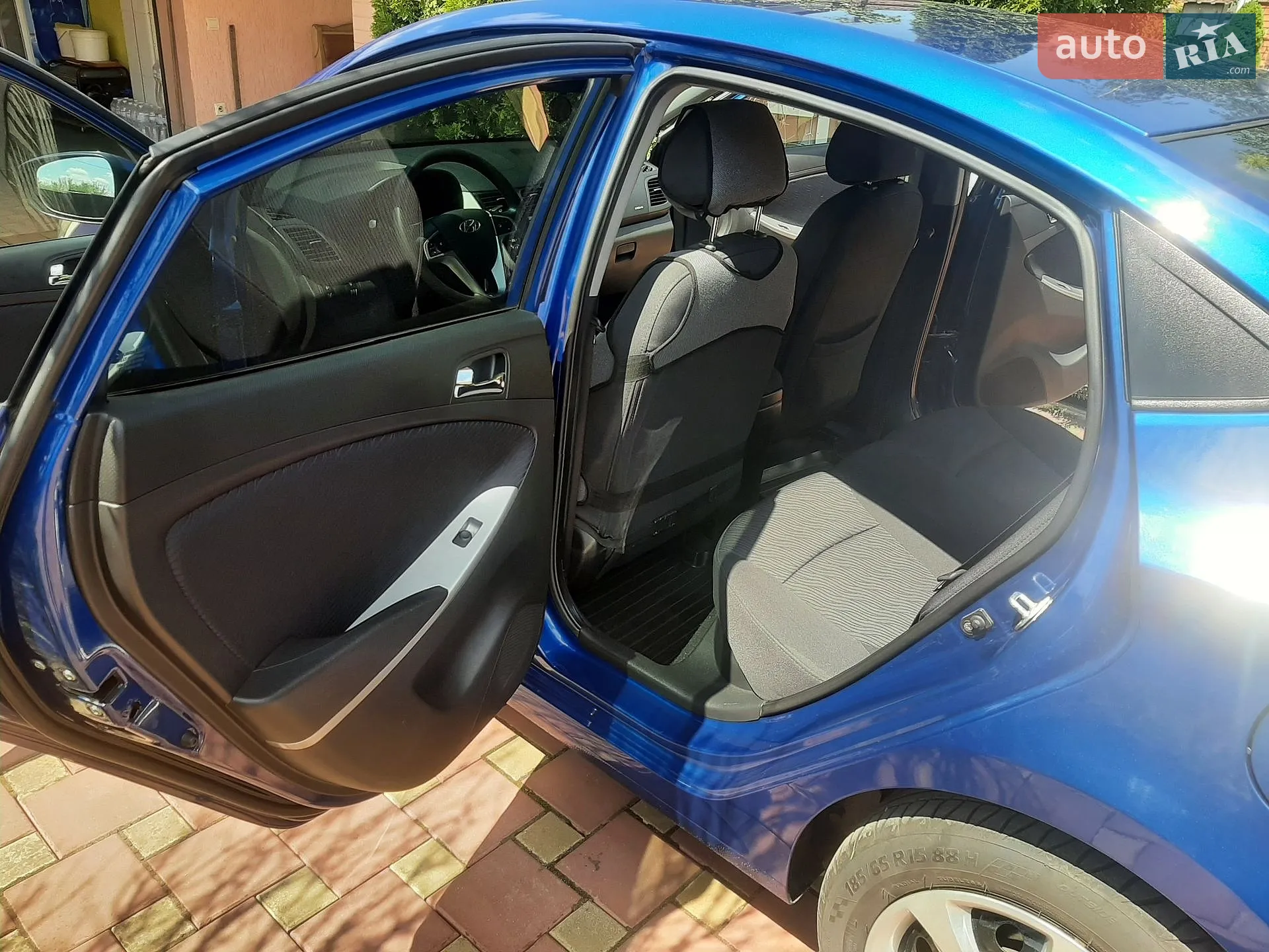 2011 Hyundai Accent - мініатюра 9