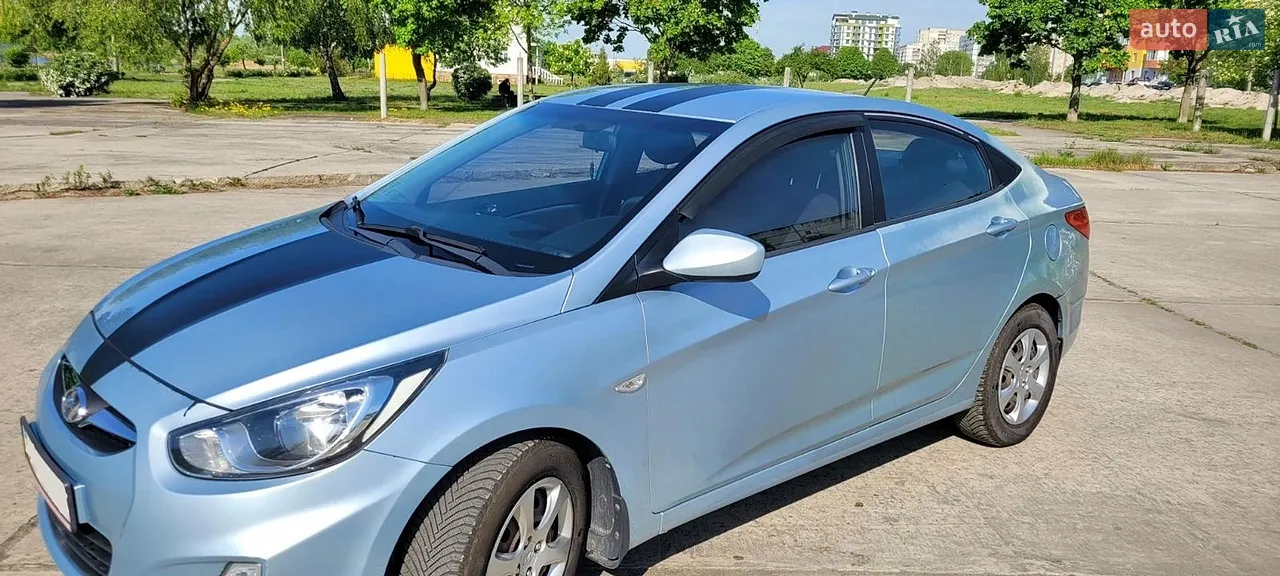 2011 Hyundai Accent - мініатюра 12