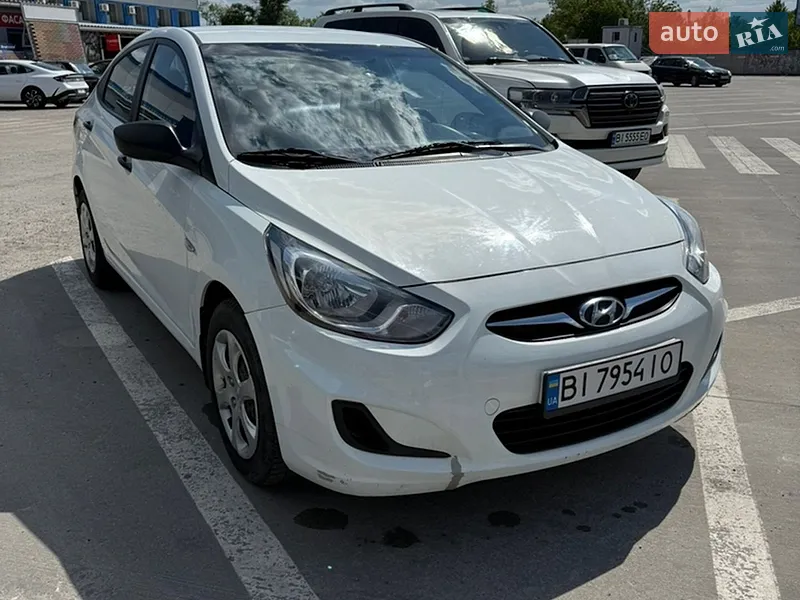 Hyundai Accent