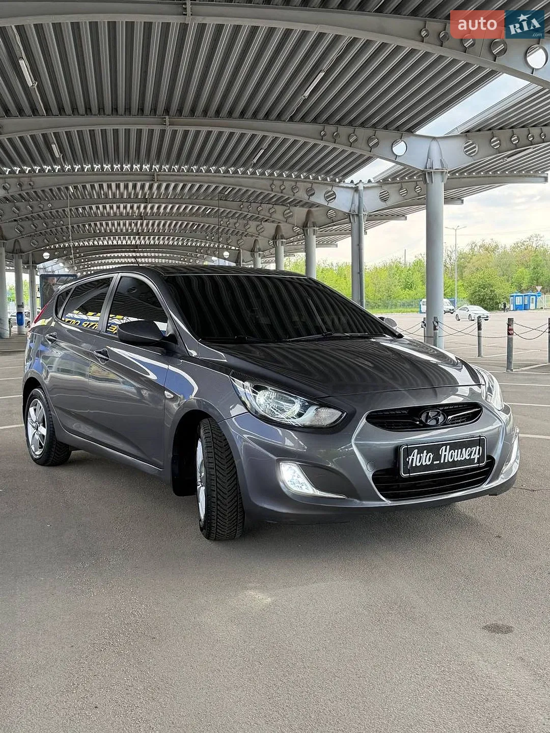 2012 Hyundai Accent - мініатюра 2