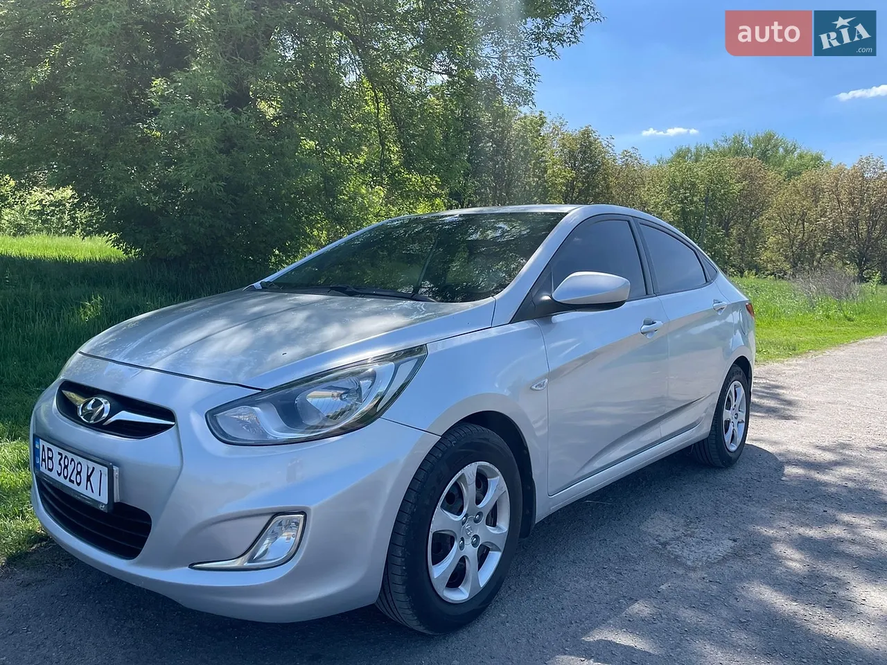 2010 Hyundai Accent - мініатюра 6