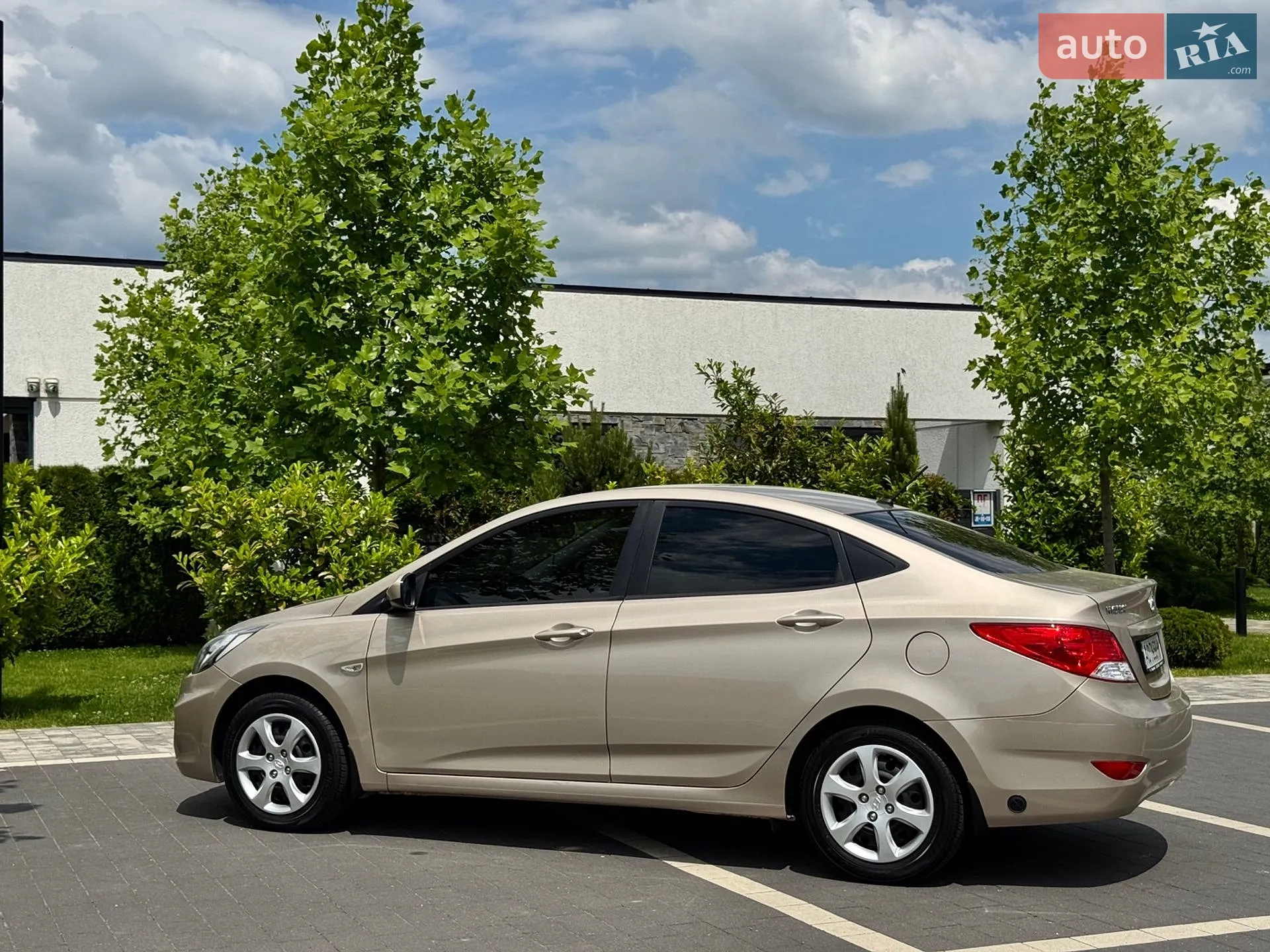 2012 Hyundai Accent - мініатюра 8