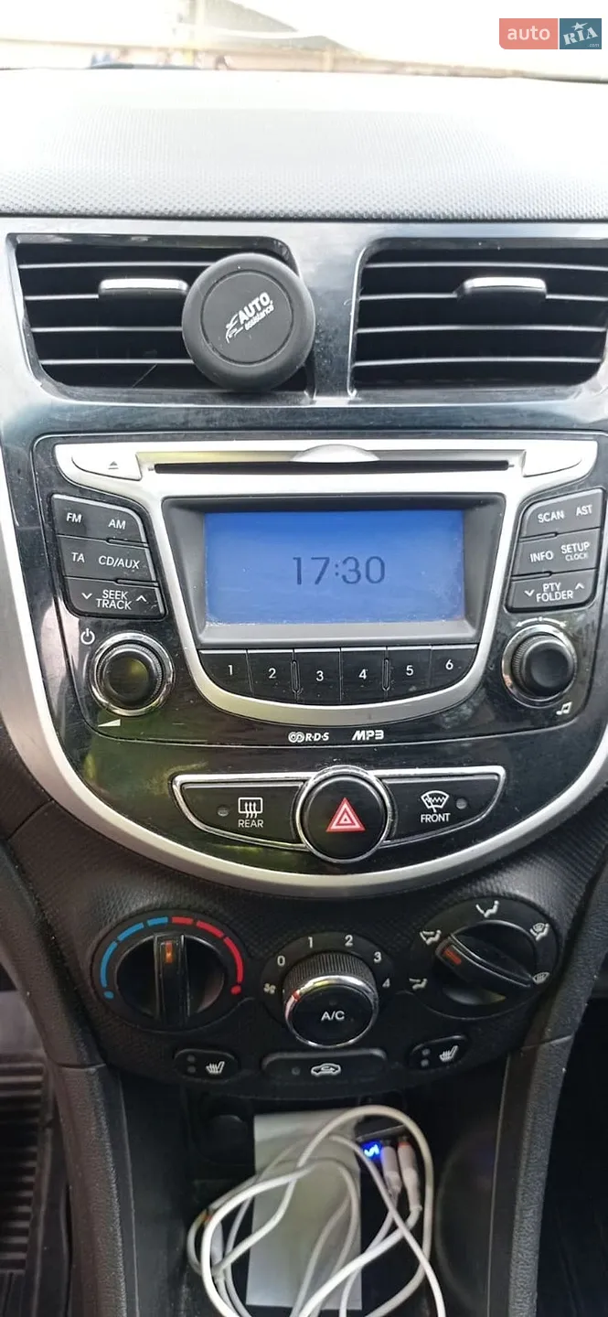 2012 Hyundai Accent - мініатюра 14