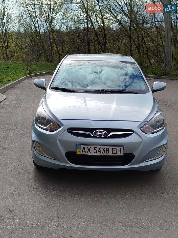 2012 Hyundai Accent - мініатюра 32