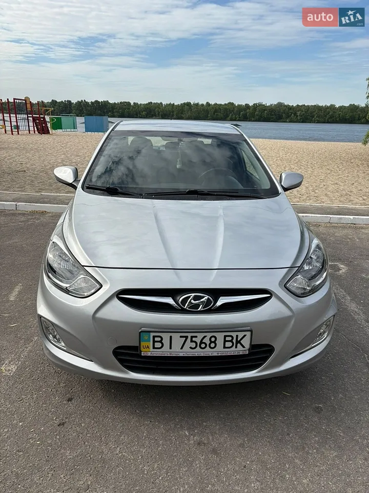 2012 Hyundai Accent - мініатюра 6
