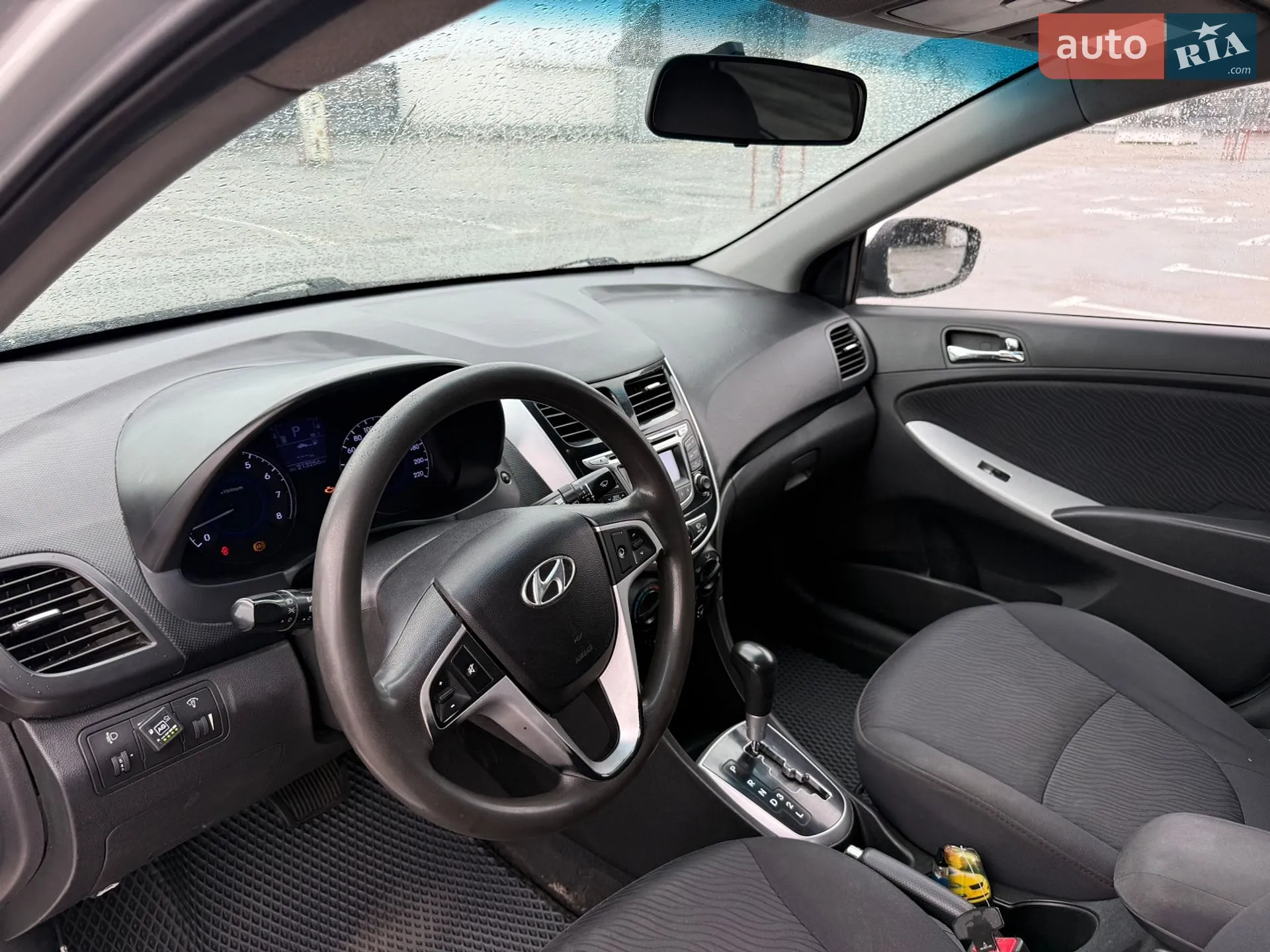 2013 Hyundai Accent - мініатюра 6