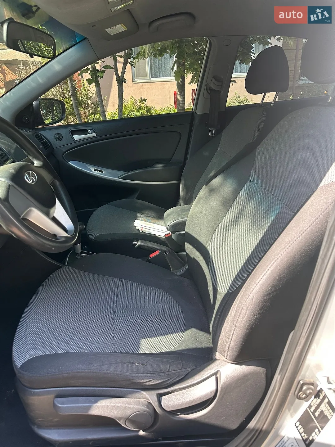 2011 Hyundai Accent - мініатюра 10