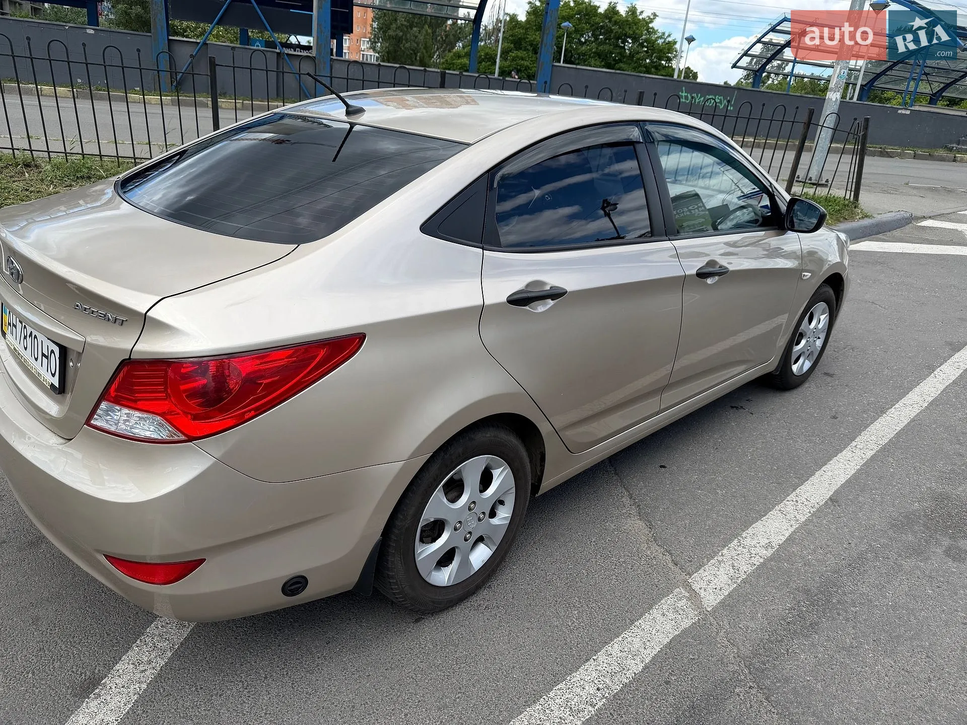 2011 Hyundai Accent - мініатюра 2