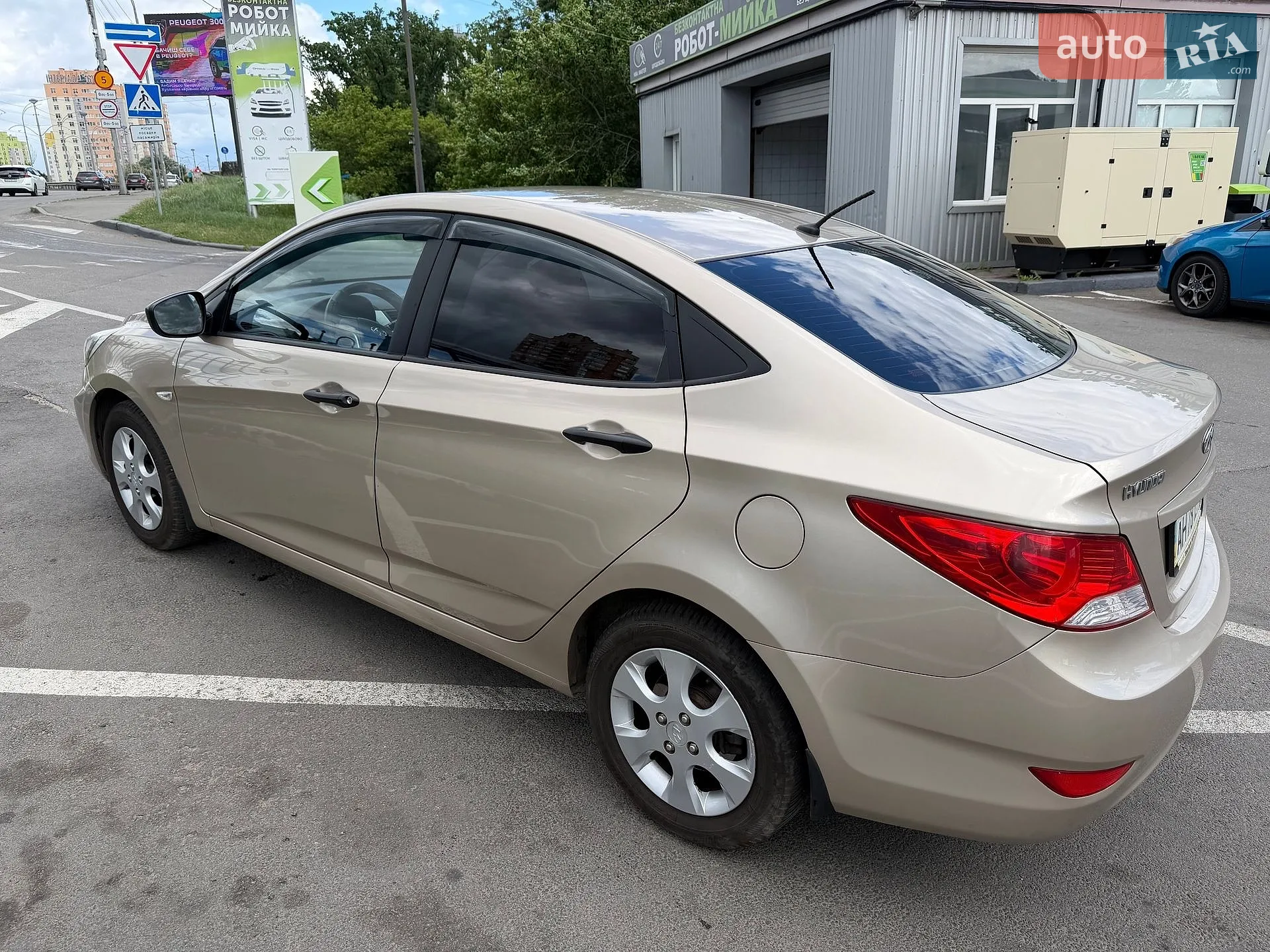 2011 Hyundai Accent - мініатюра 3