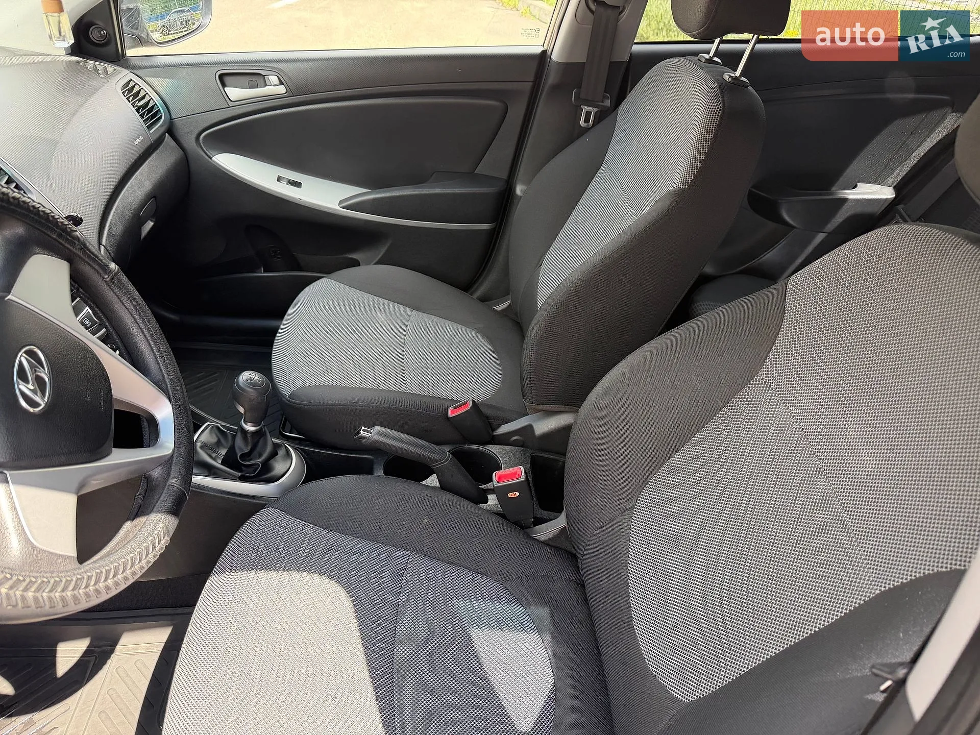 2011 Hyundai Accent - мініатюра 7