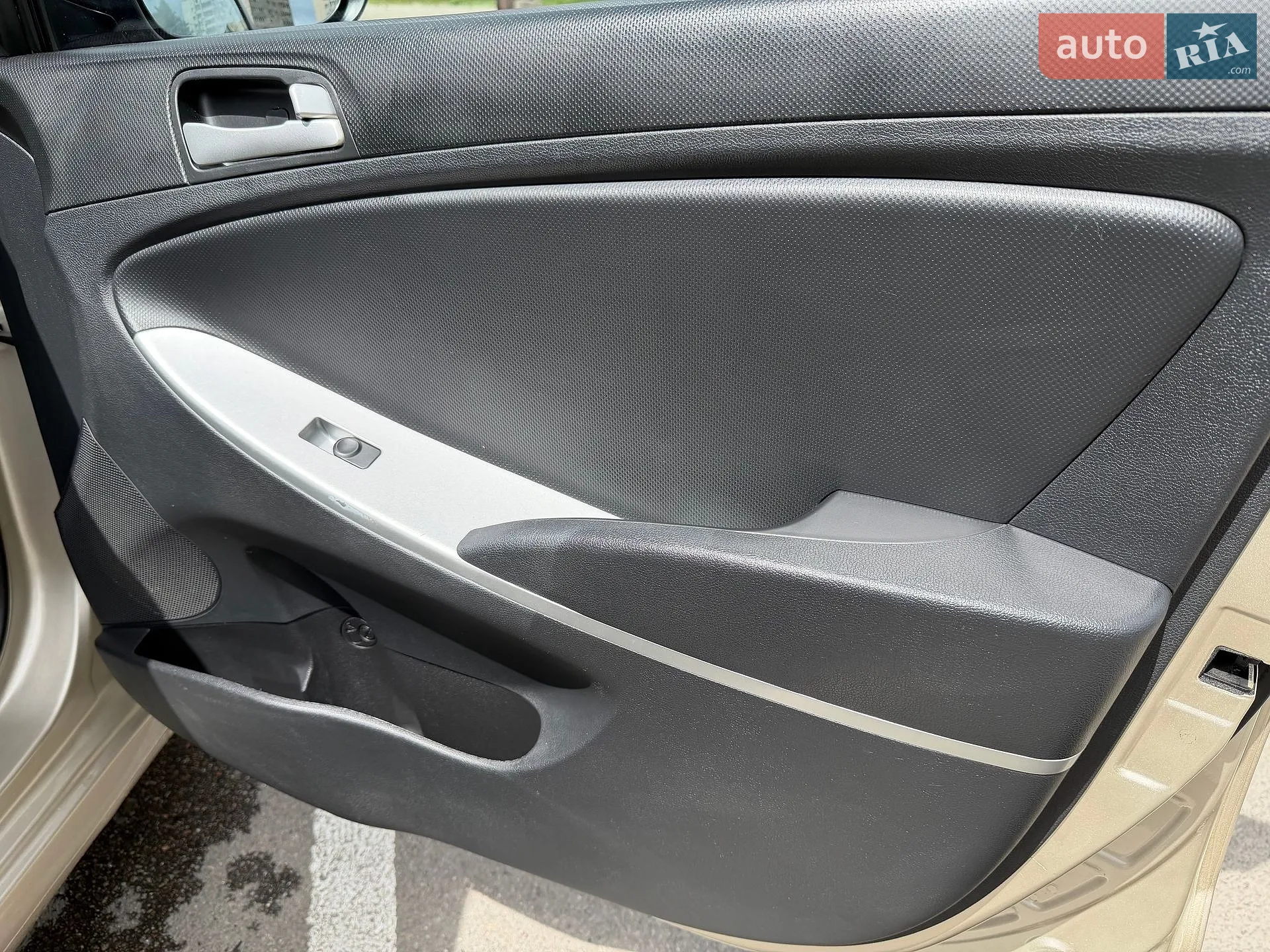 2011 Hyundai Accent - мініатюра 15