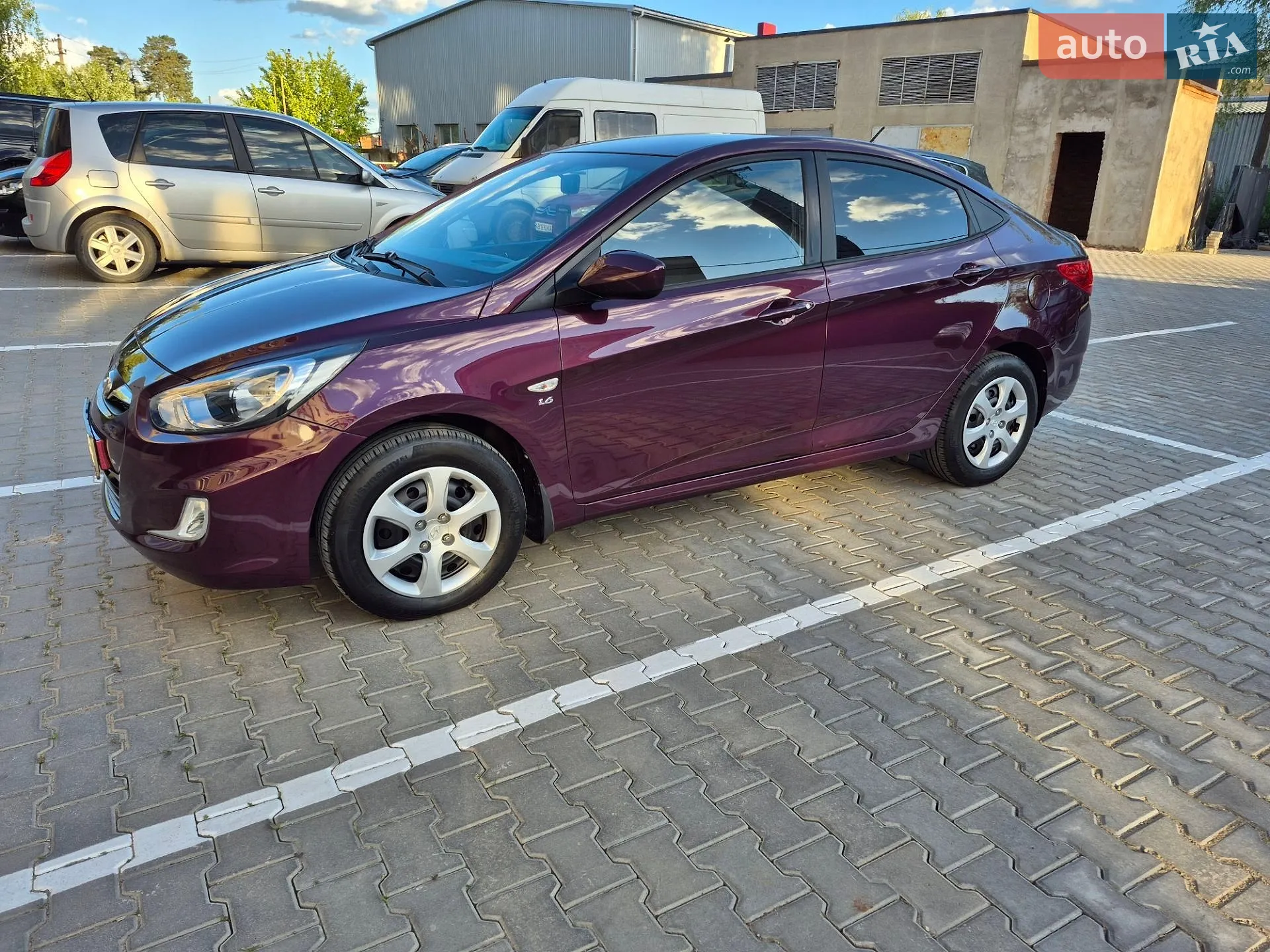 2012 Hyundai Accent - мініатюра 28