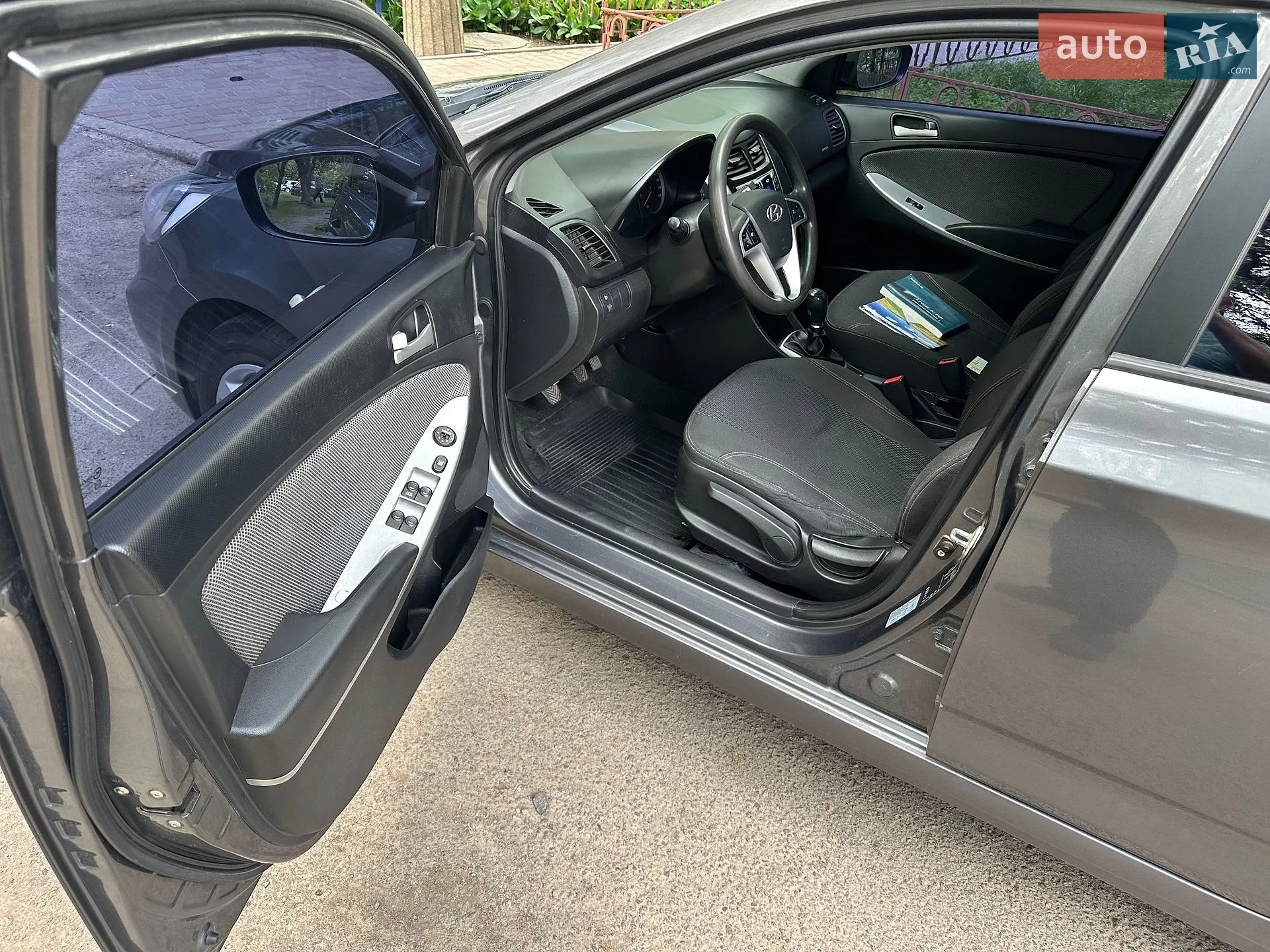2013 Hyundai Accent - мініатюра 31