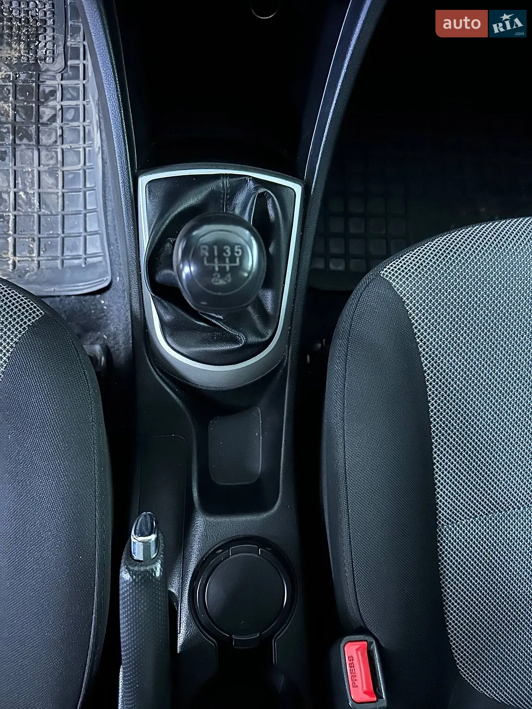 2011 Hyundai Accent - мініатюра 17