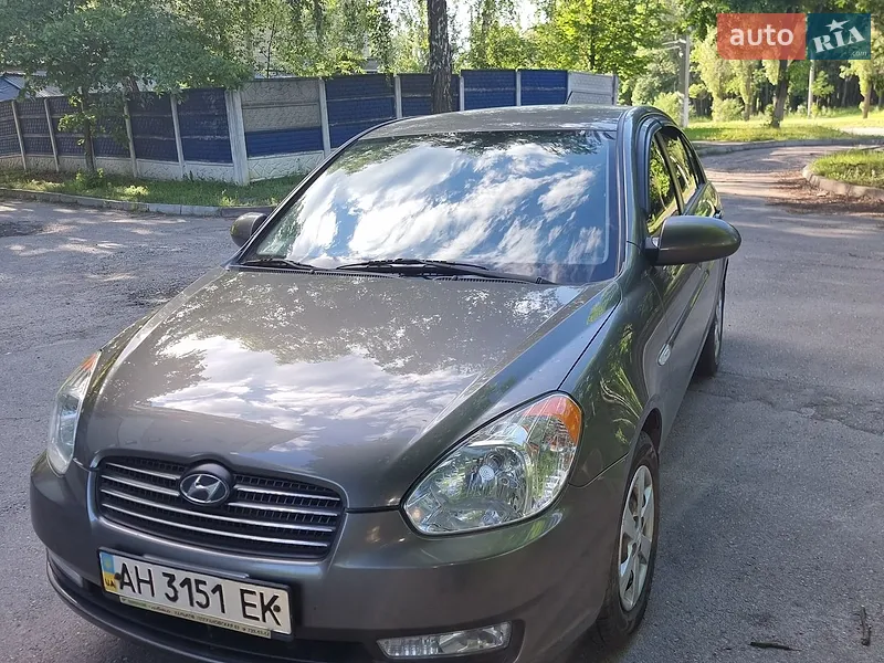 Hyundai Accent