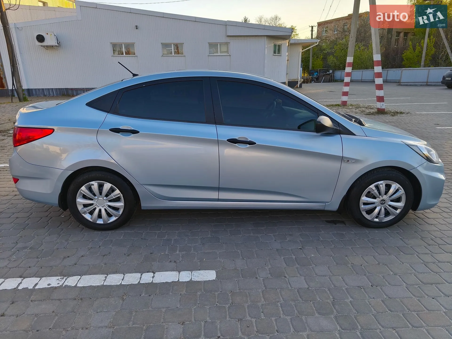 2011 Hyundai Accent - мініатюра 6