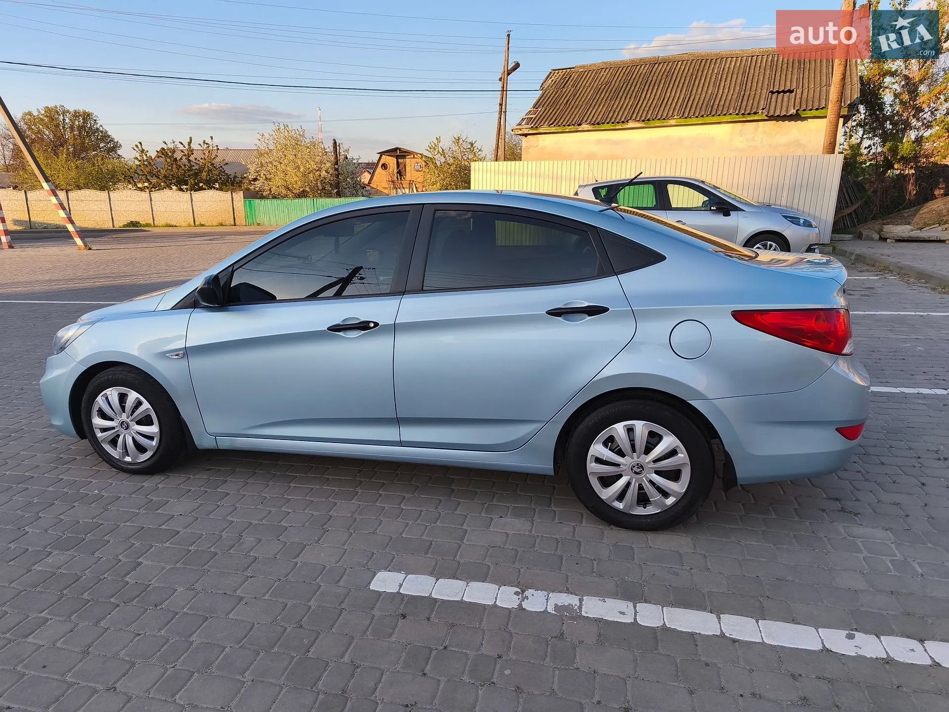 2011 Hyundai Accent - мініатюра 12