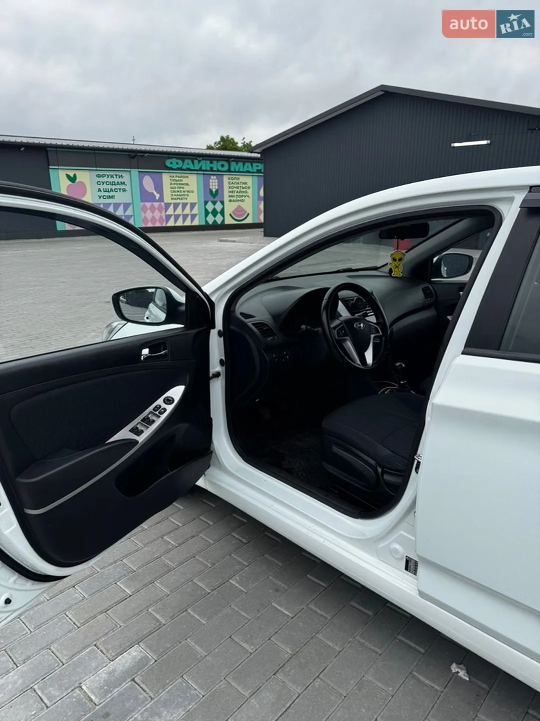 2012 Hyundai Accent - мініатюра 11