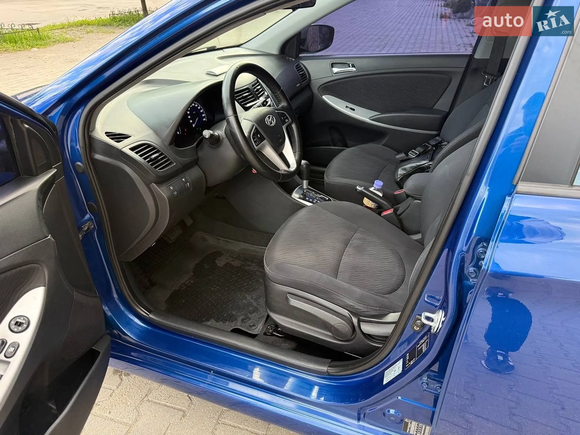 2012 Hyundai Accent - мініатюра 27