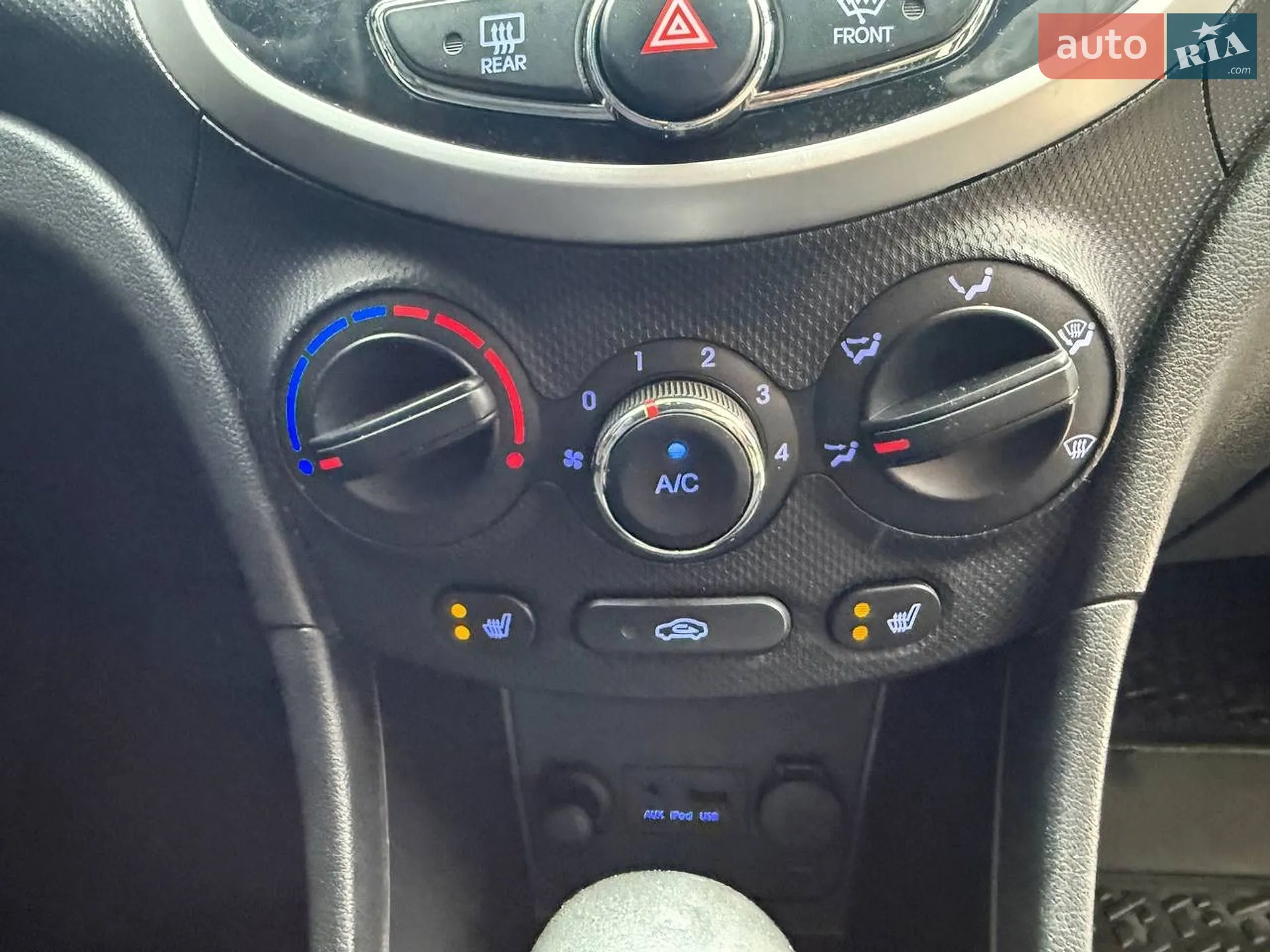 2012 Hyundai Accent - мініатюра 42