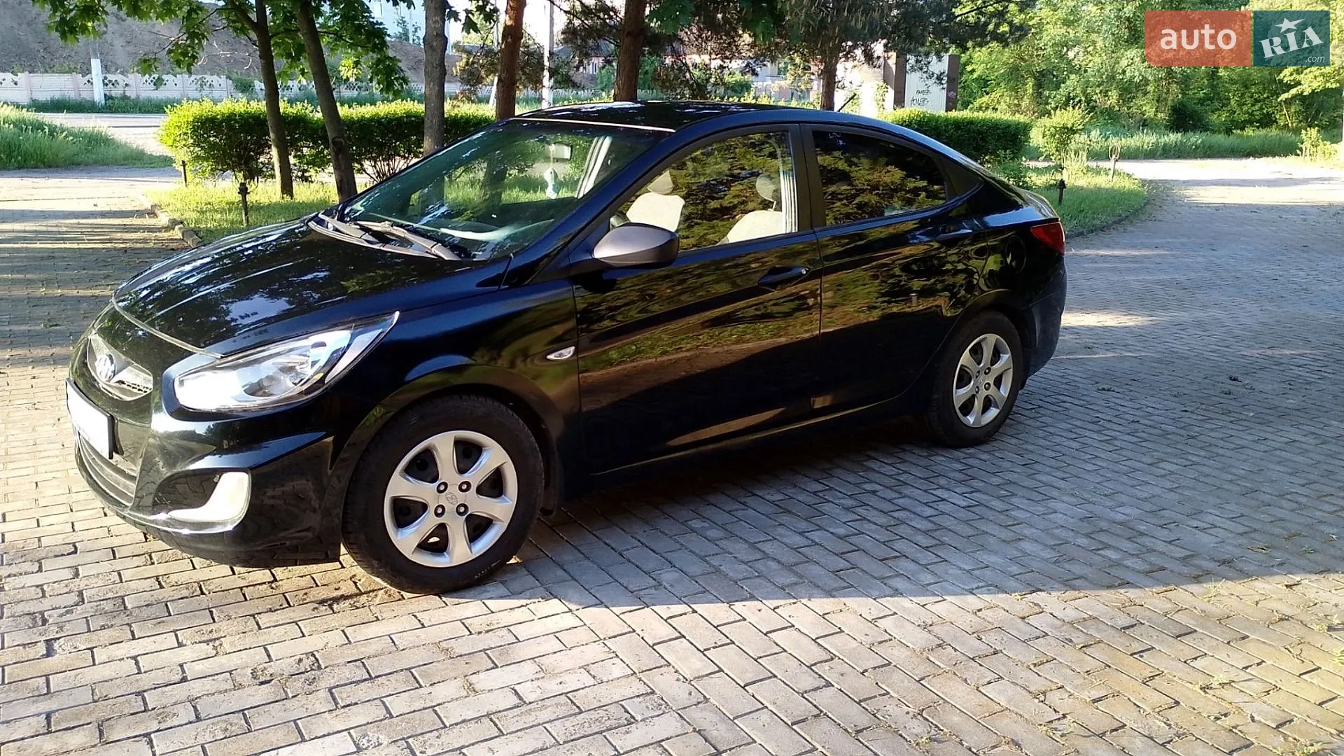 2011 Hyundai Accent - мініатюра 8