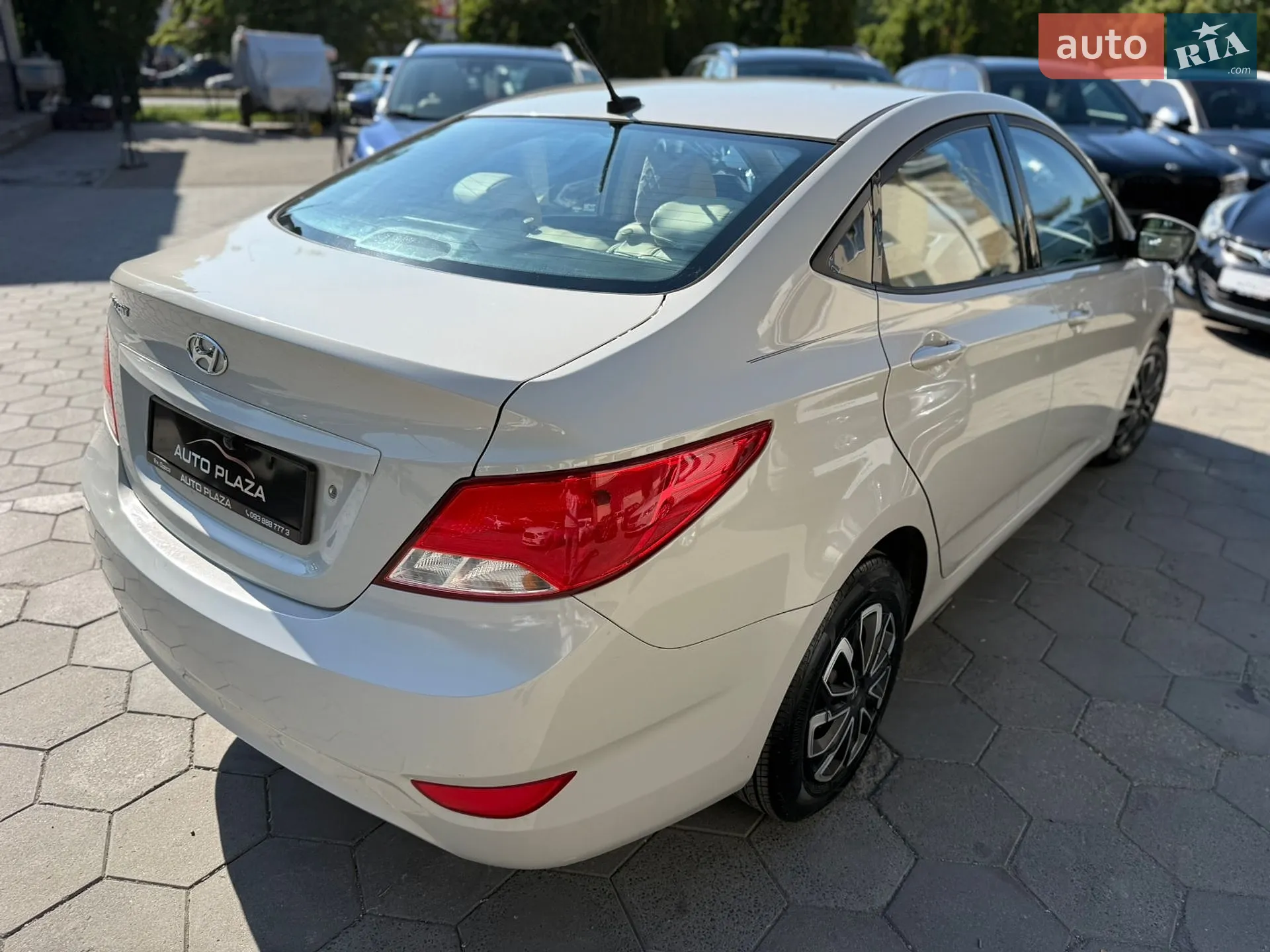 2016 Hyundai Accent - мініатюра 19