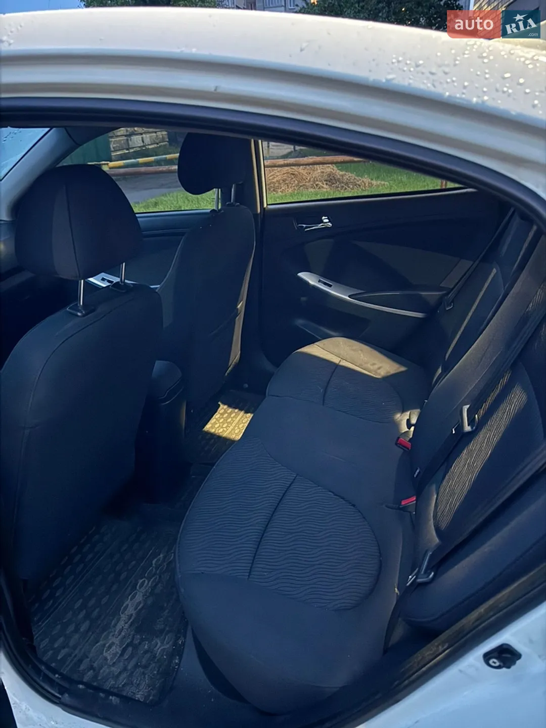 2011 Hyundai Accent - мініатюра 5