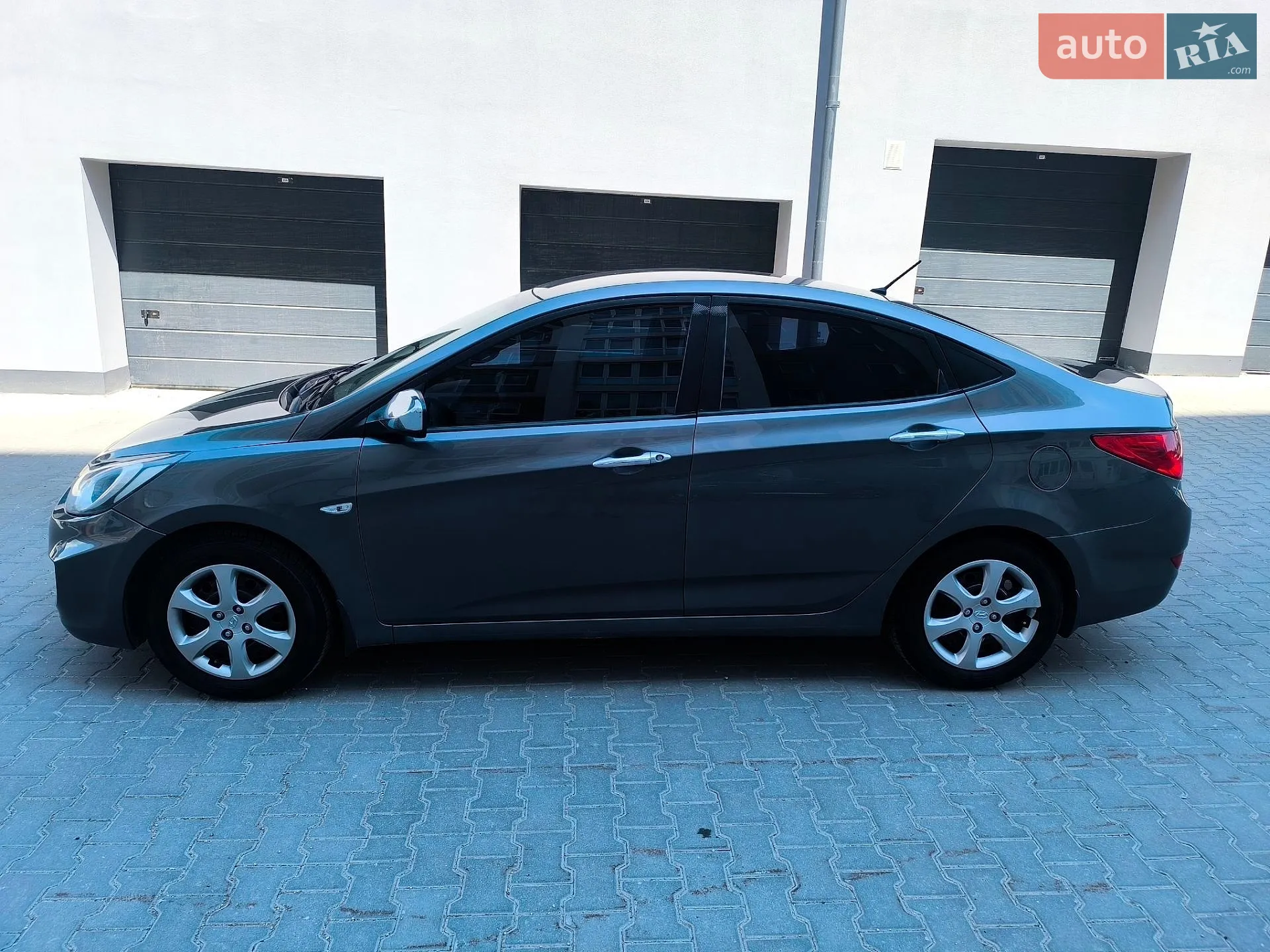 2011 Hyundai Accent - мініатюра 5