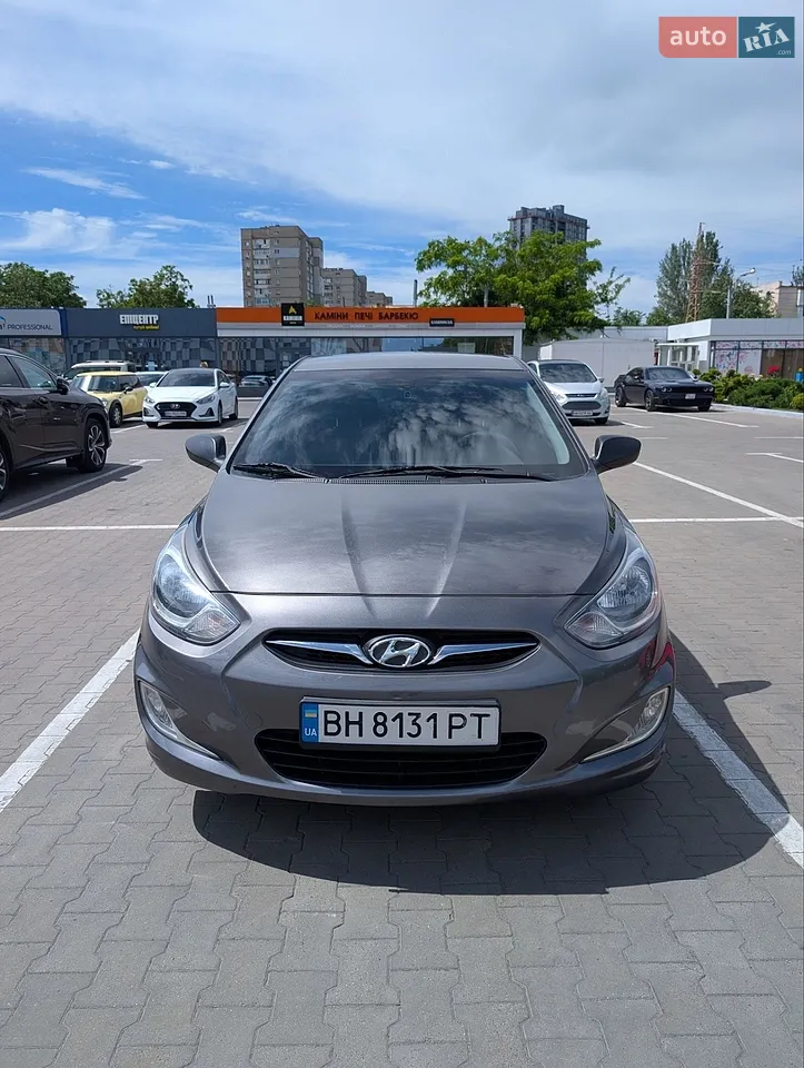 2012 Hyundai Accent - мініатюра 16