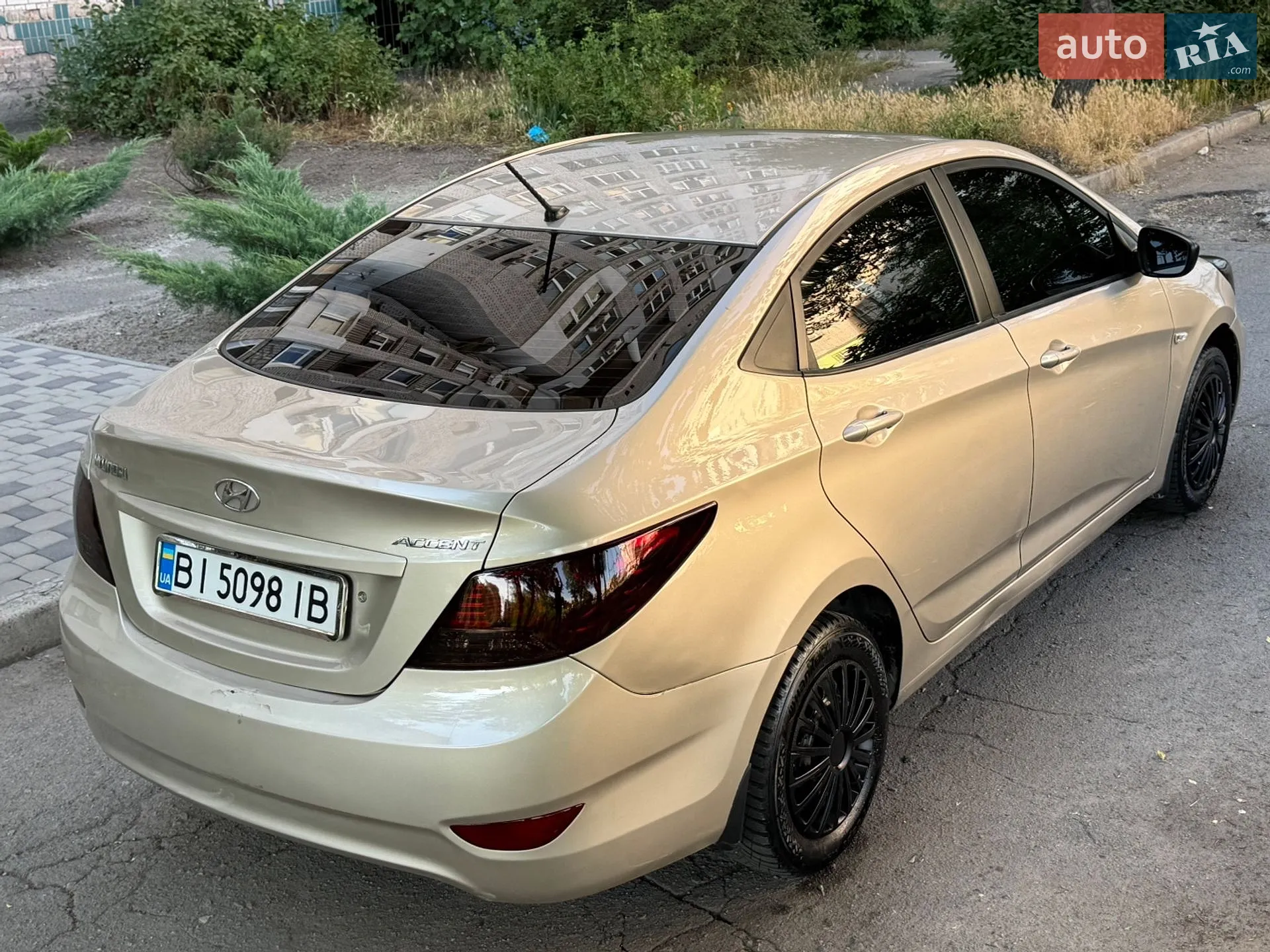 2011 Hyundai Accent - мініатюра 4