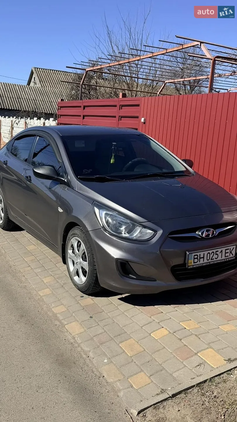 2013 Hyundai Accent - мініатюра 2