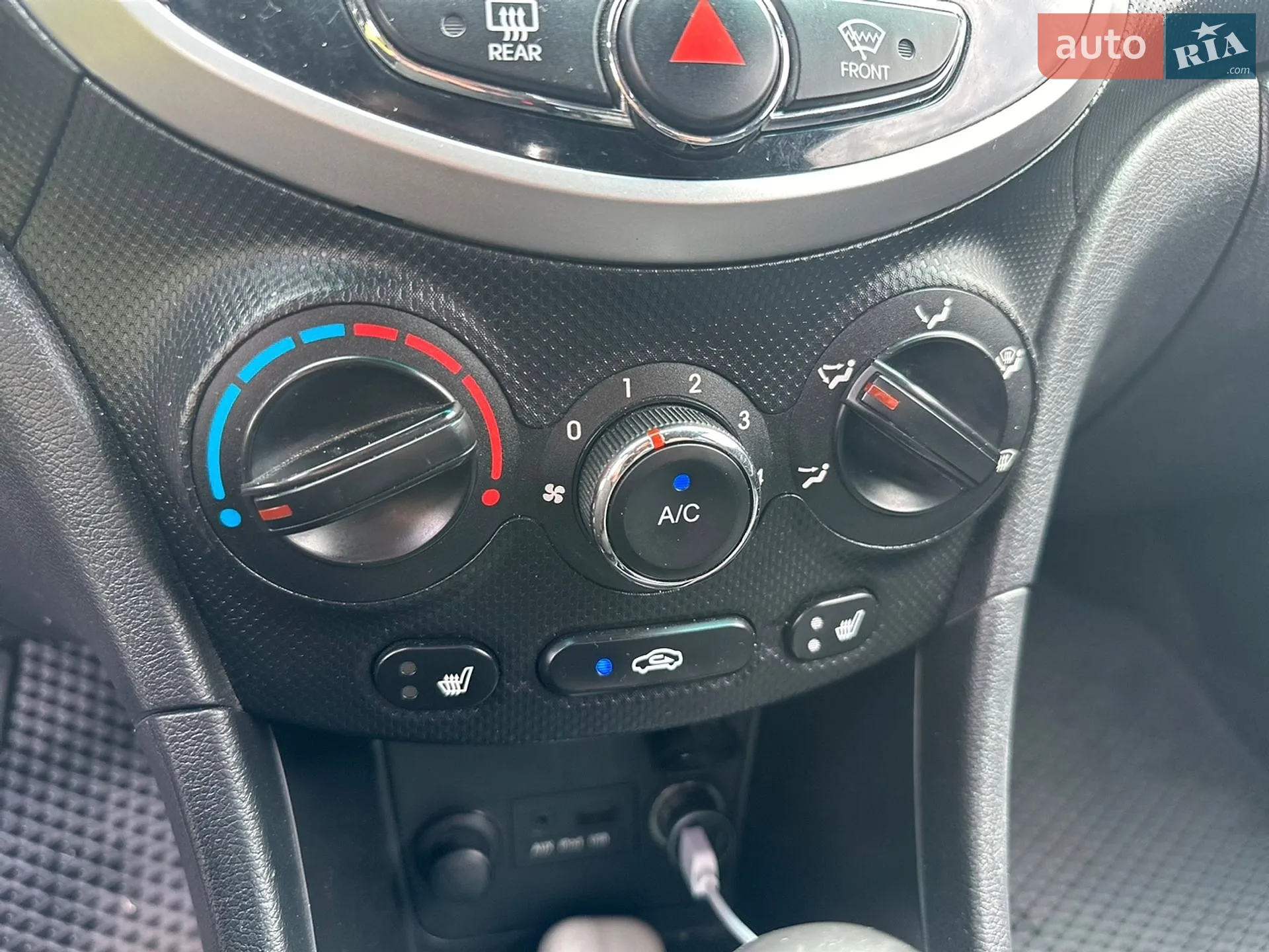2012 Hyundai Accent - мініатюра 22