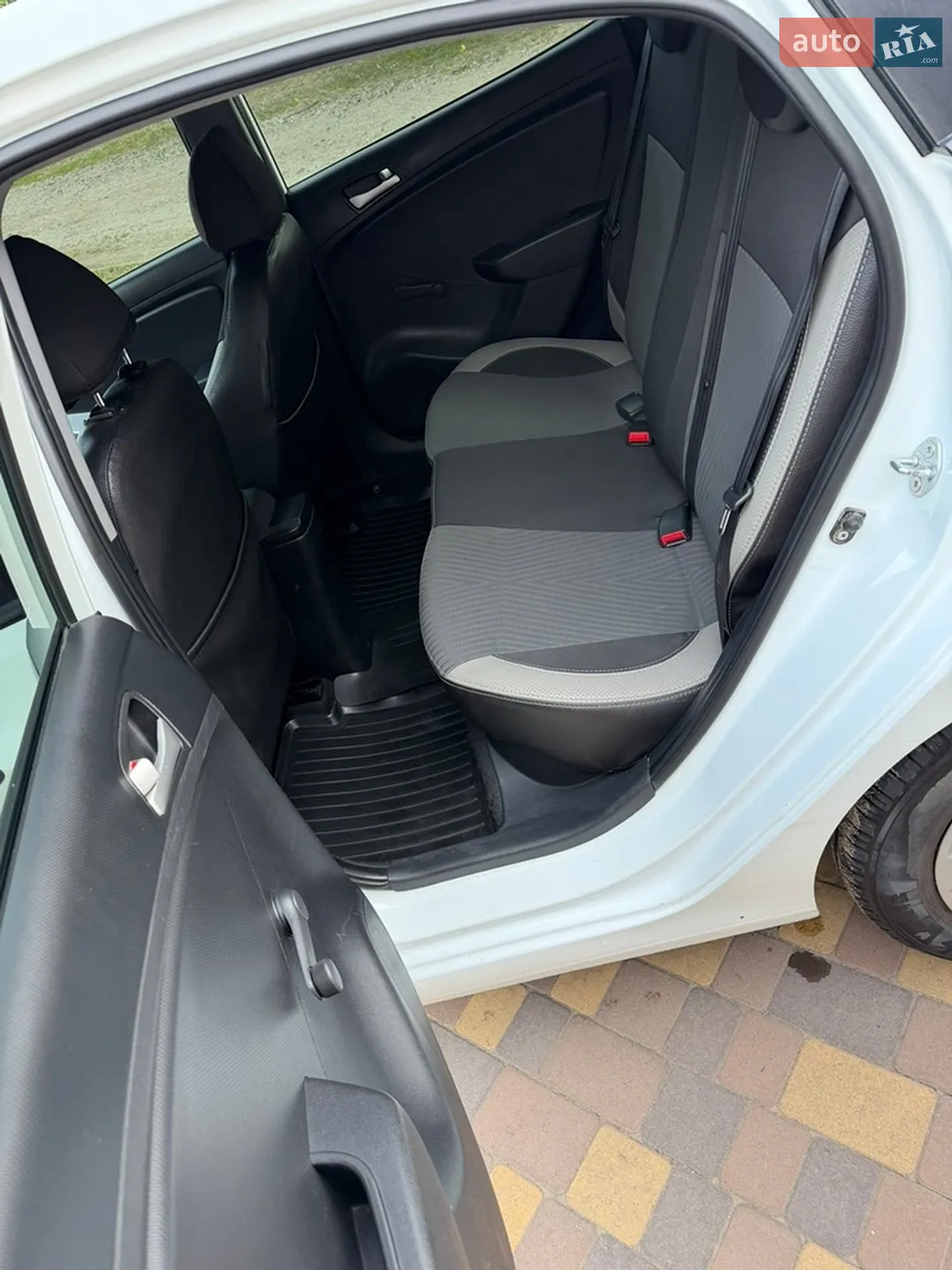 2013 Hyundai Accent - мініатюра 6
