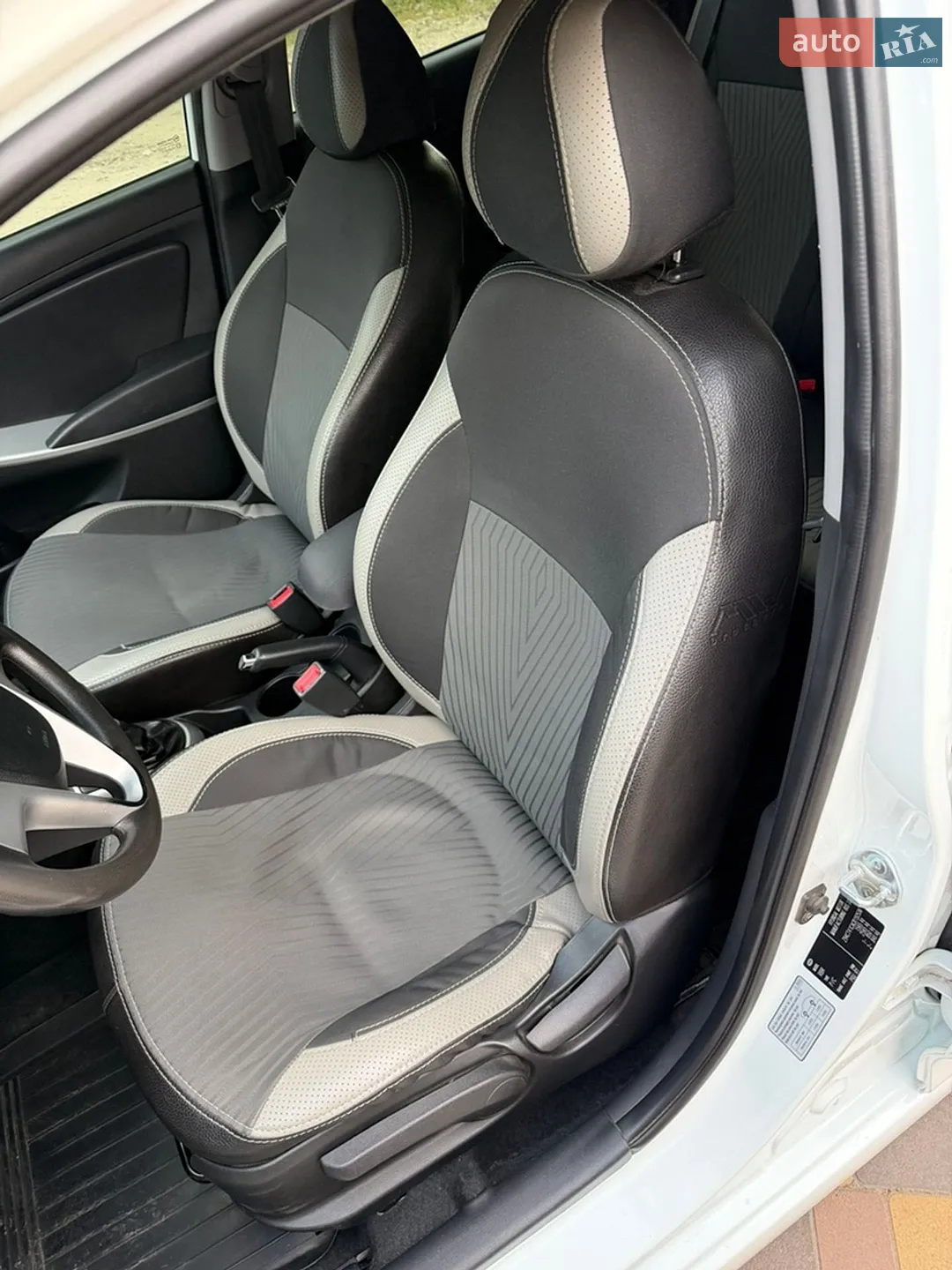2013 Hyundai Accent - мініатюра 7