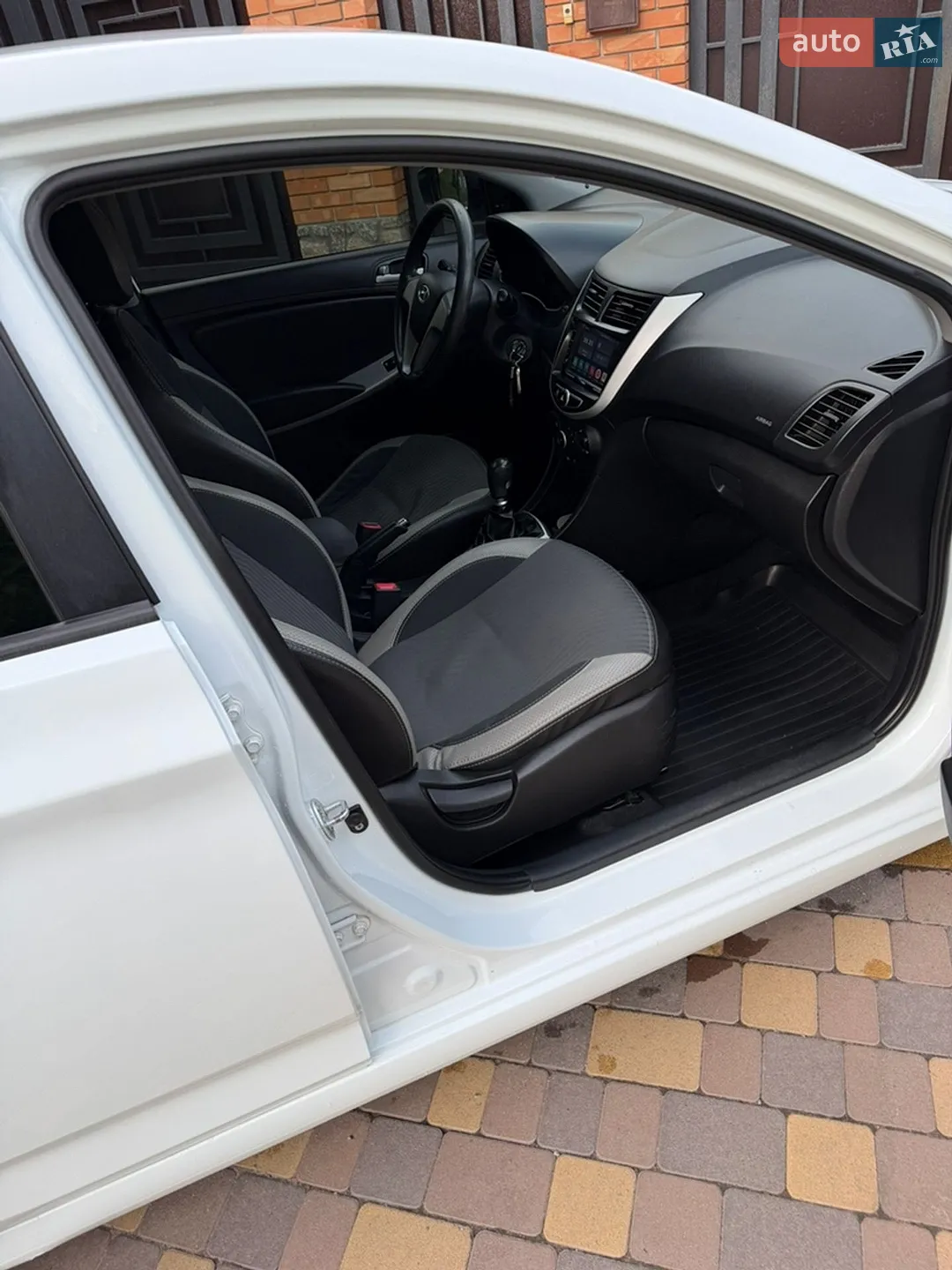 2013 Hyundai Accent - мініатюра 11