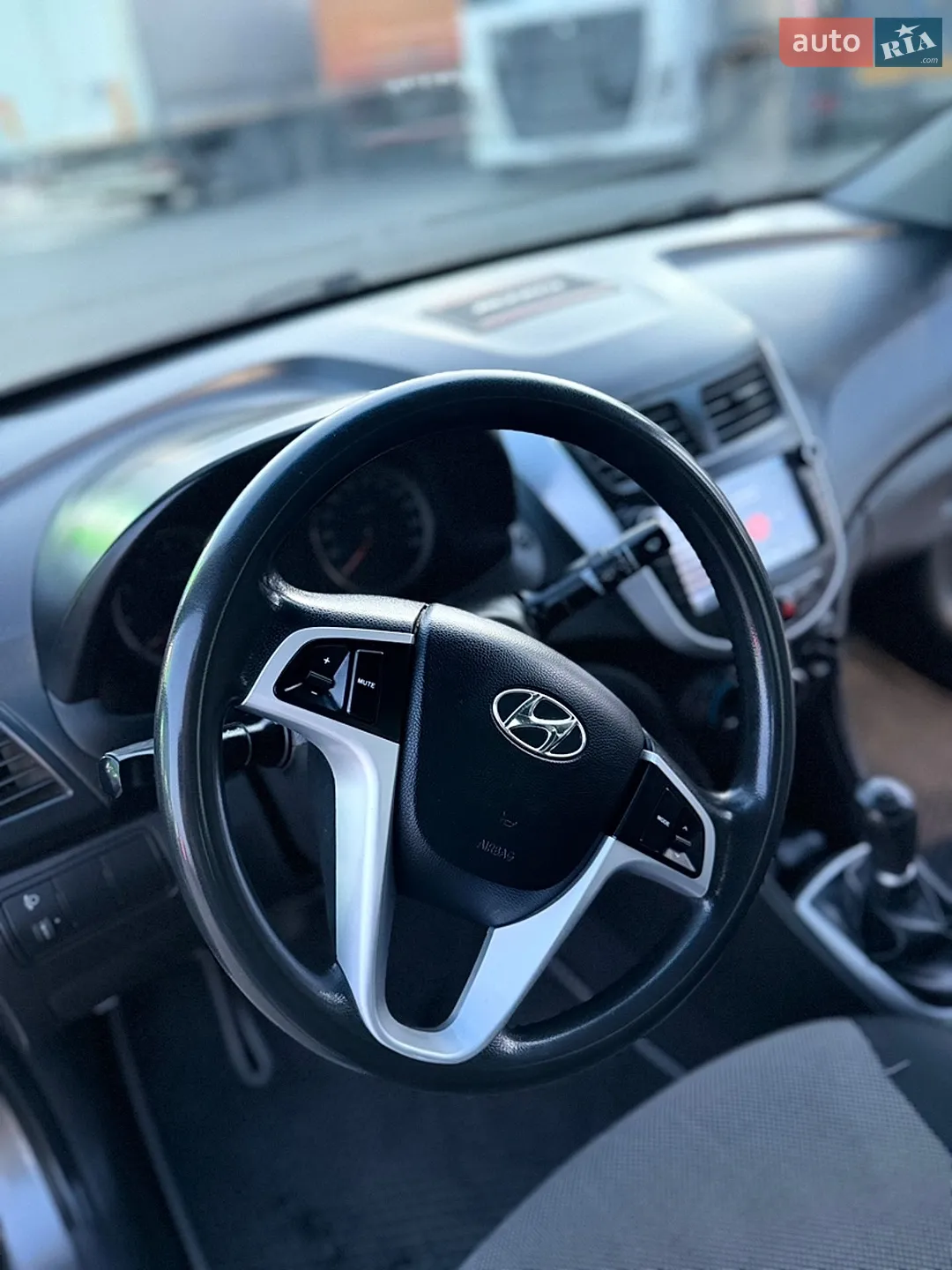 2011 Hyundai Accent - мініатюра 20