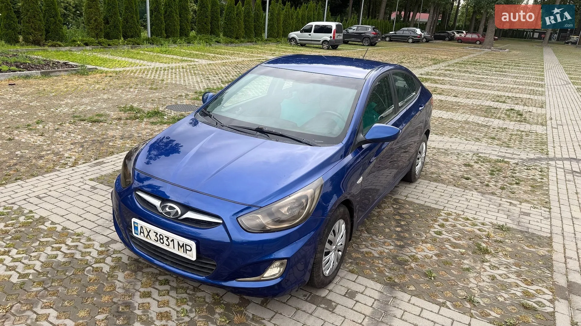 2011 Hyundai Accent - мініатюра 11