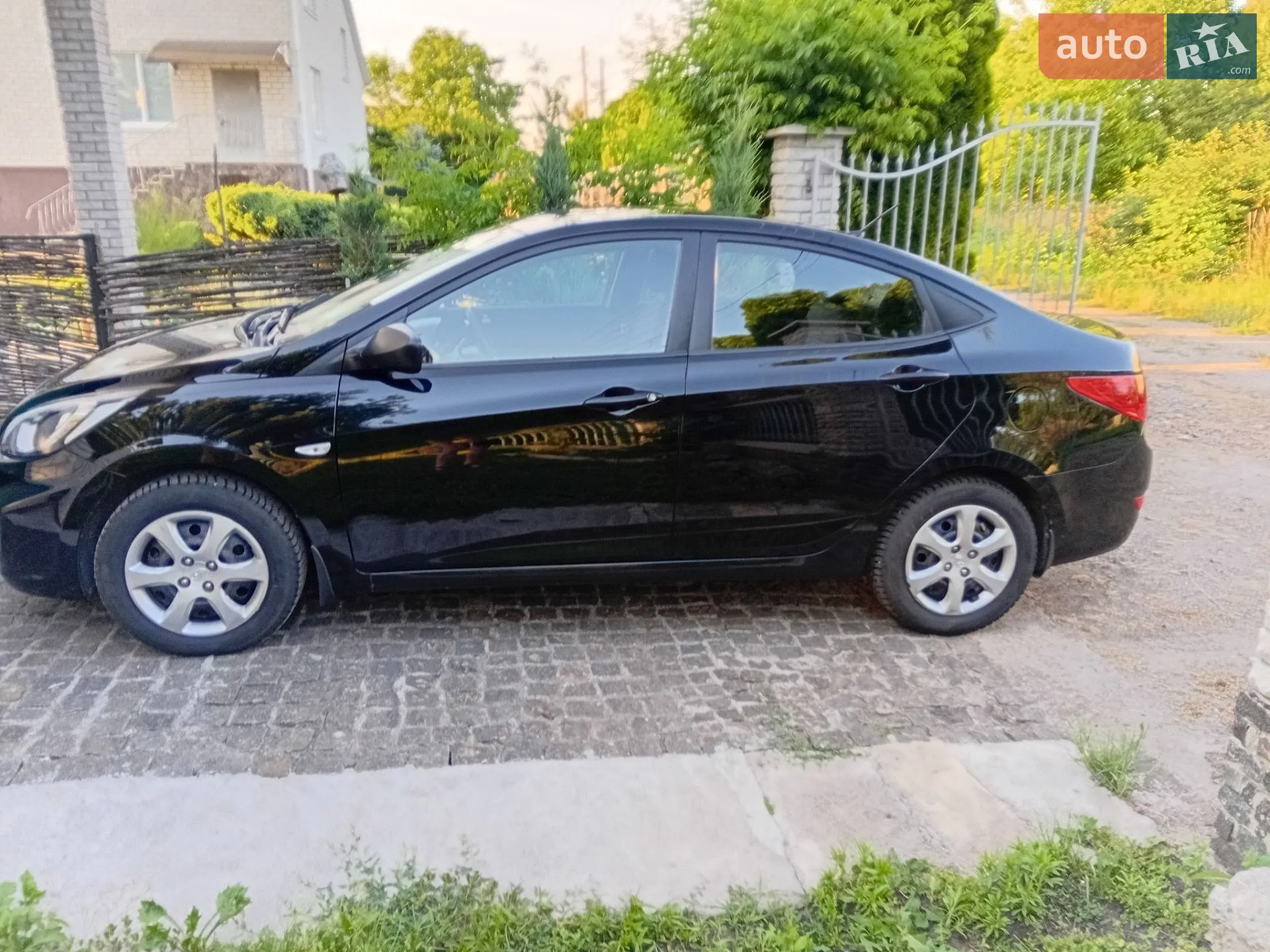 2013 Hyundai Accent - мініатюра 4