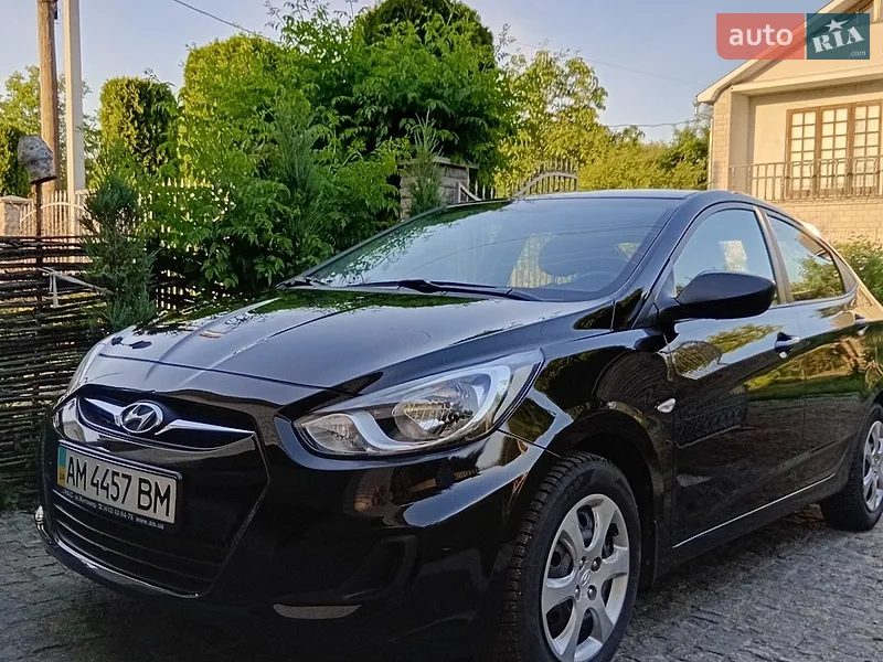 Hyundai Accent