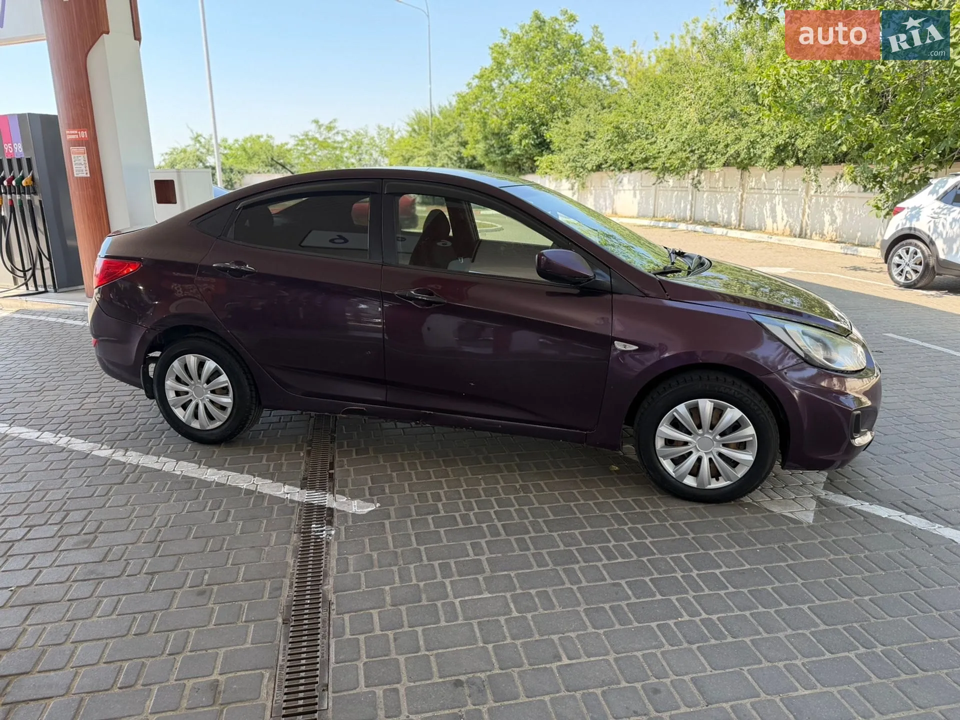 2011 Hyundai Accent - мініатюра 5