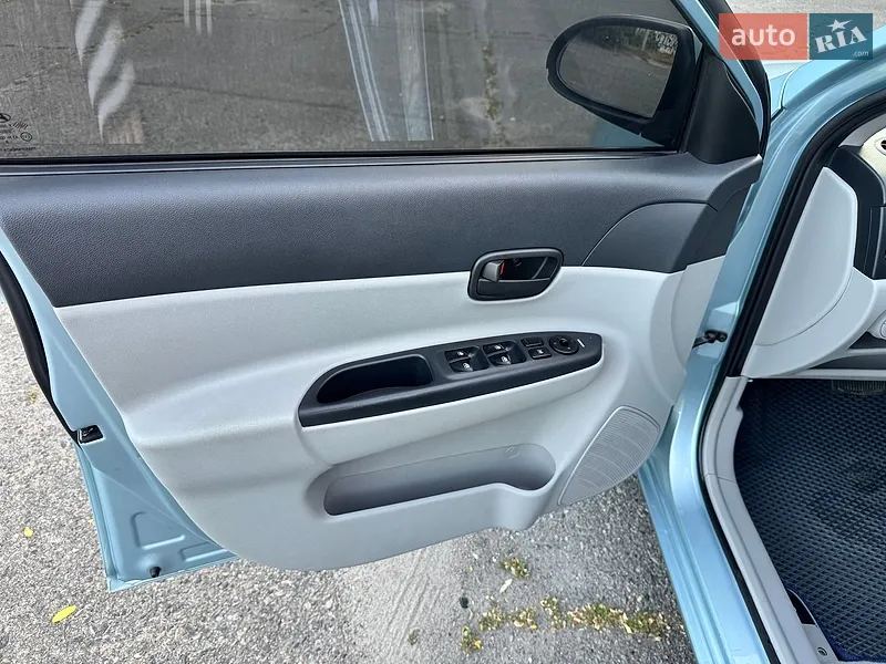 Hyundai Accent 2008 VIN NLHCM41AP9Z152923 фото оголошення 11 з 62